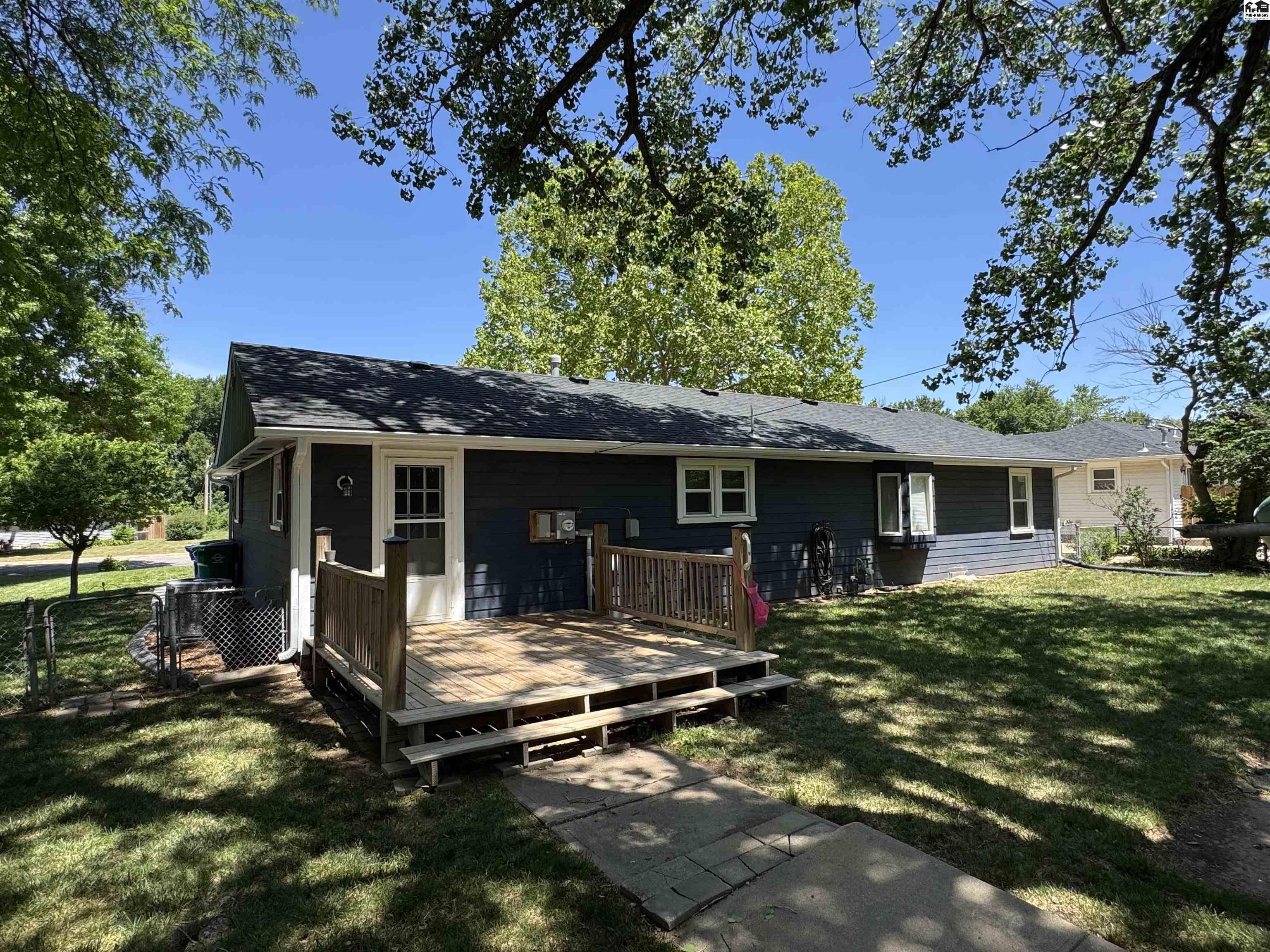 1106 Glendale Road Mcpherson KS 67460