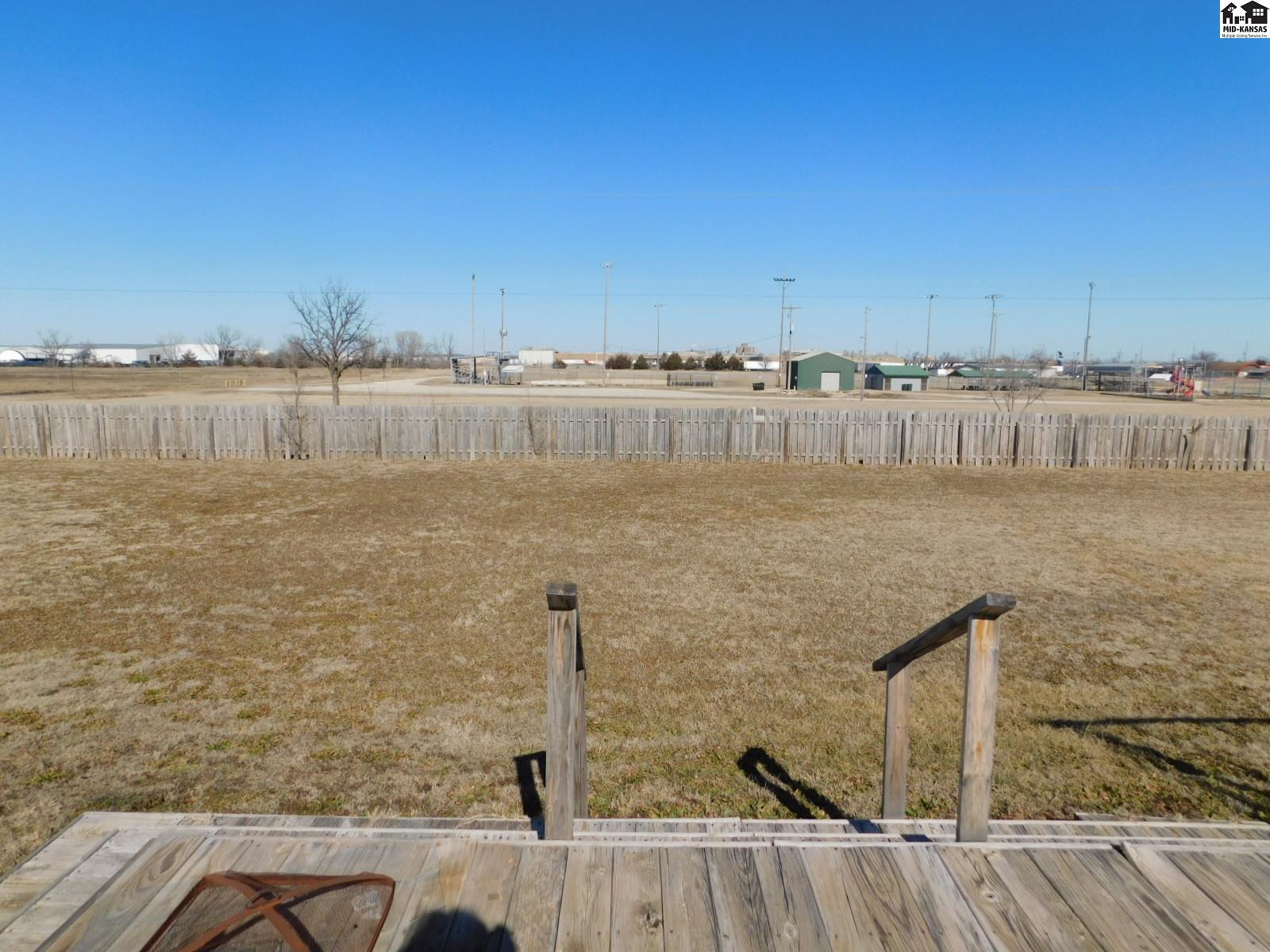 202 W Avenue D South Hutchinson KS 67505