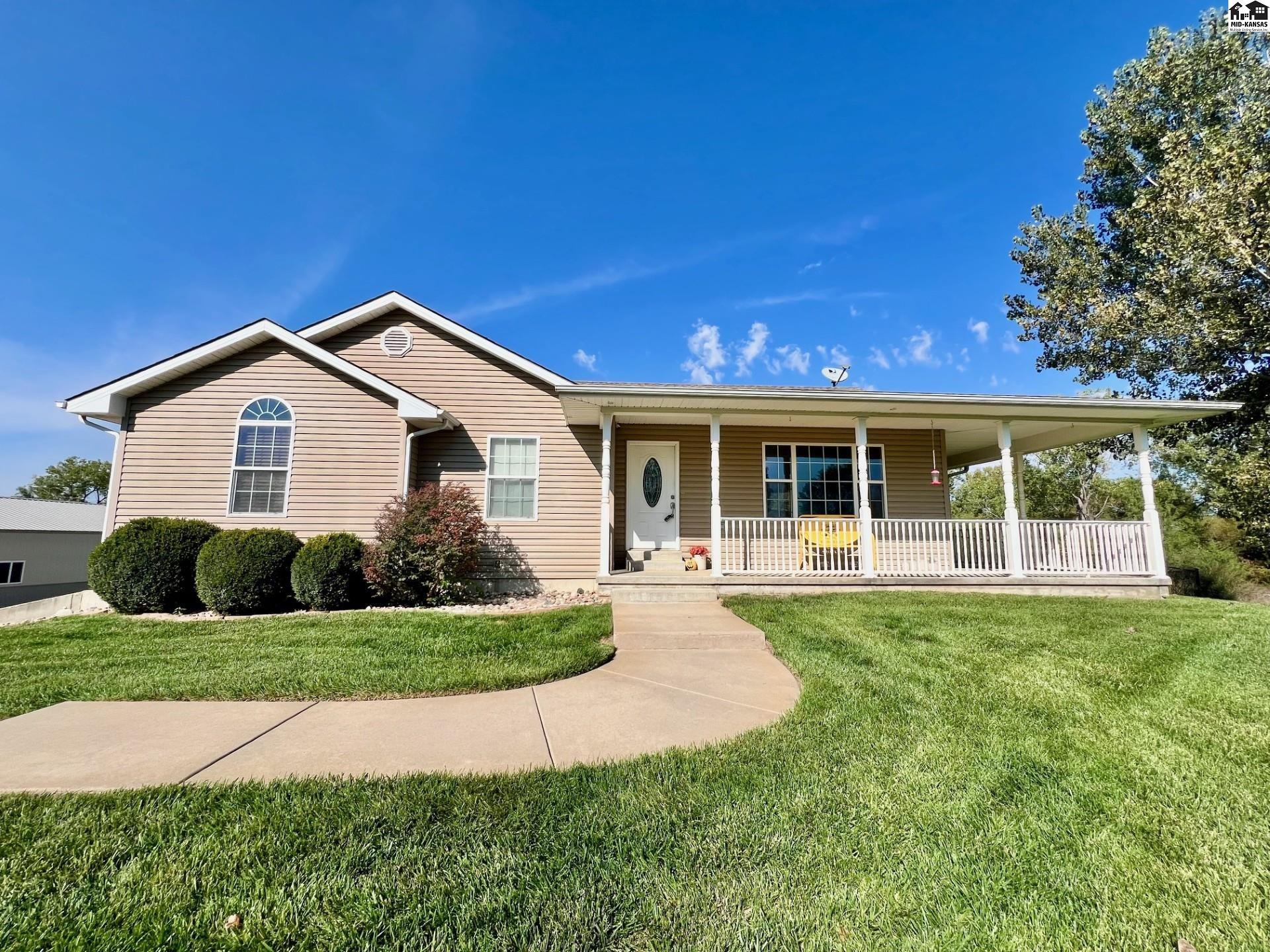 710 E Rolling Dunes Road Hutchinson KS 67502