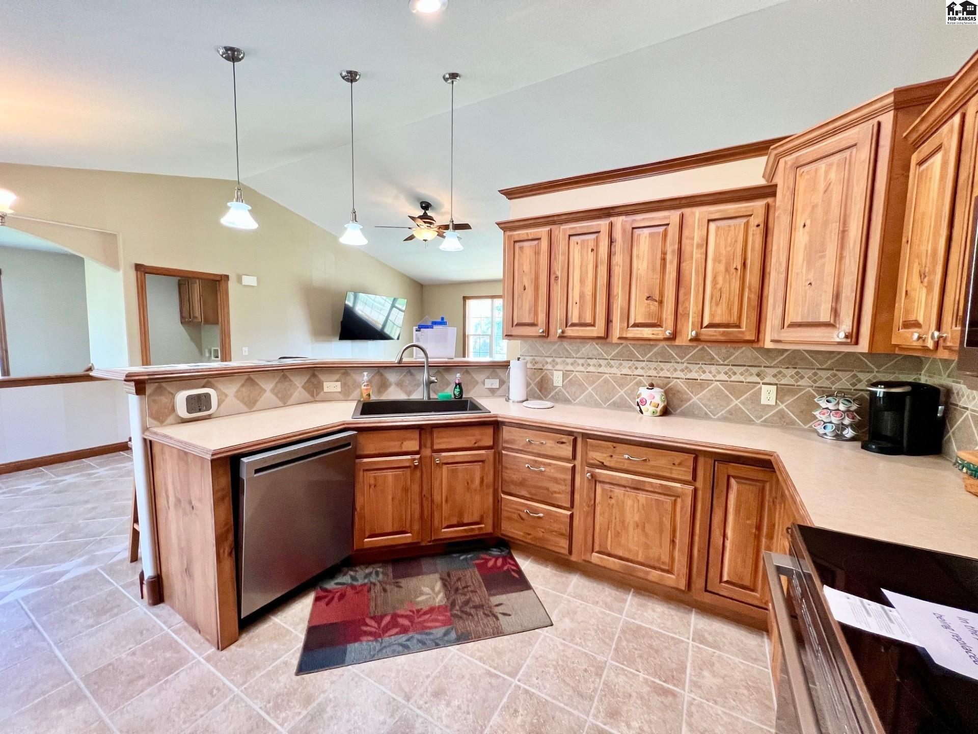 710 E Rolling Dunes Road Hutchinson KS 67502