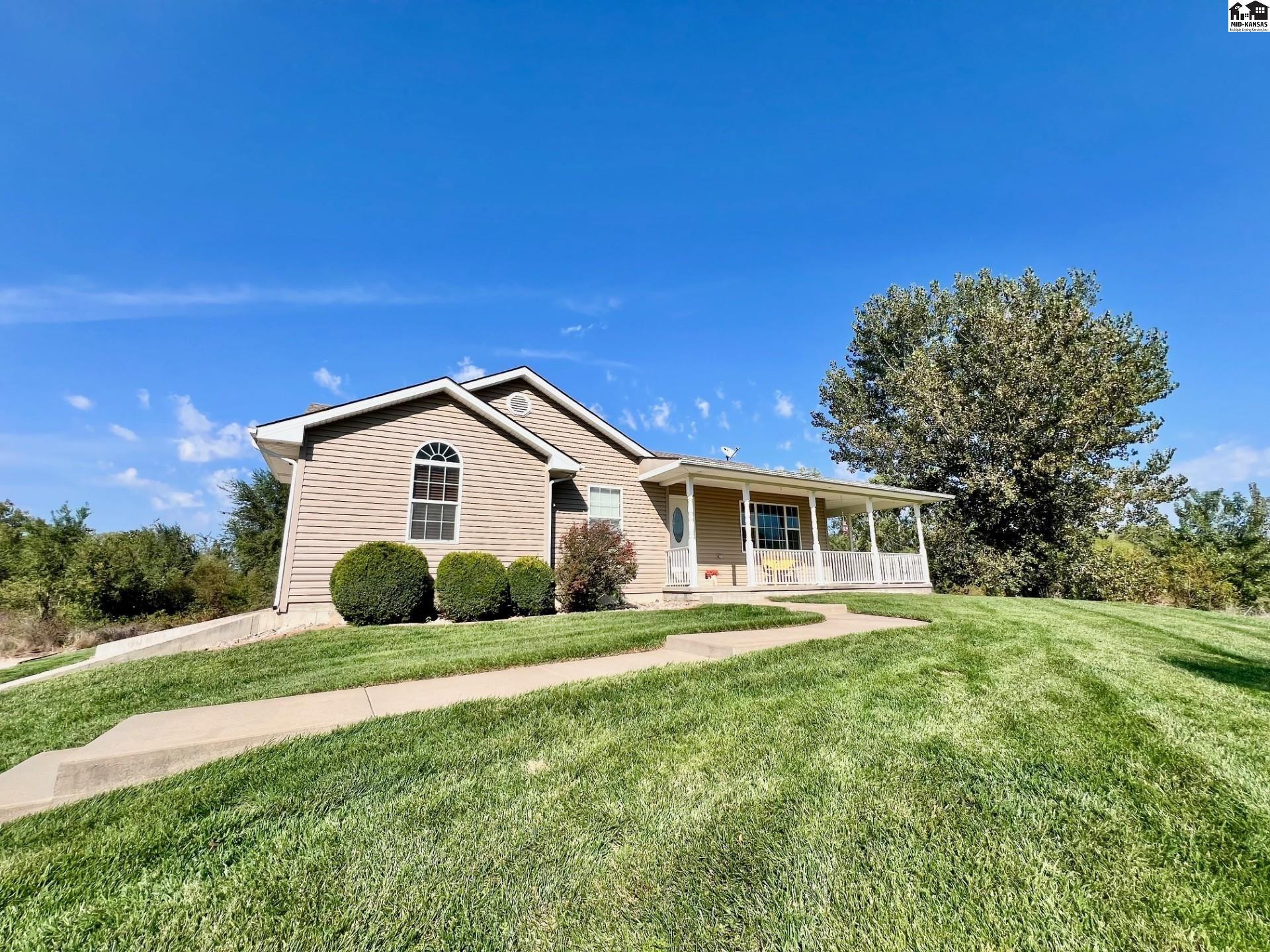 710 E Rolling Dunes Road Hutchinson KS 67502