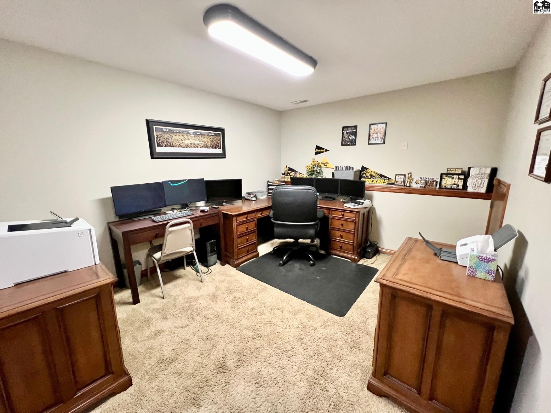 710 E Rolling Dunes Road Hutchinson KS 67502