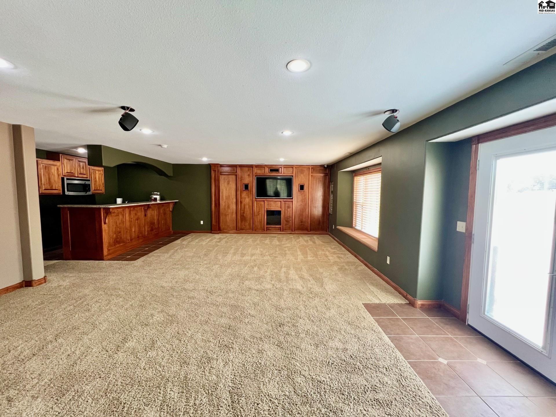 710 E Rolling Dunes Road Hutchinson KS 67502