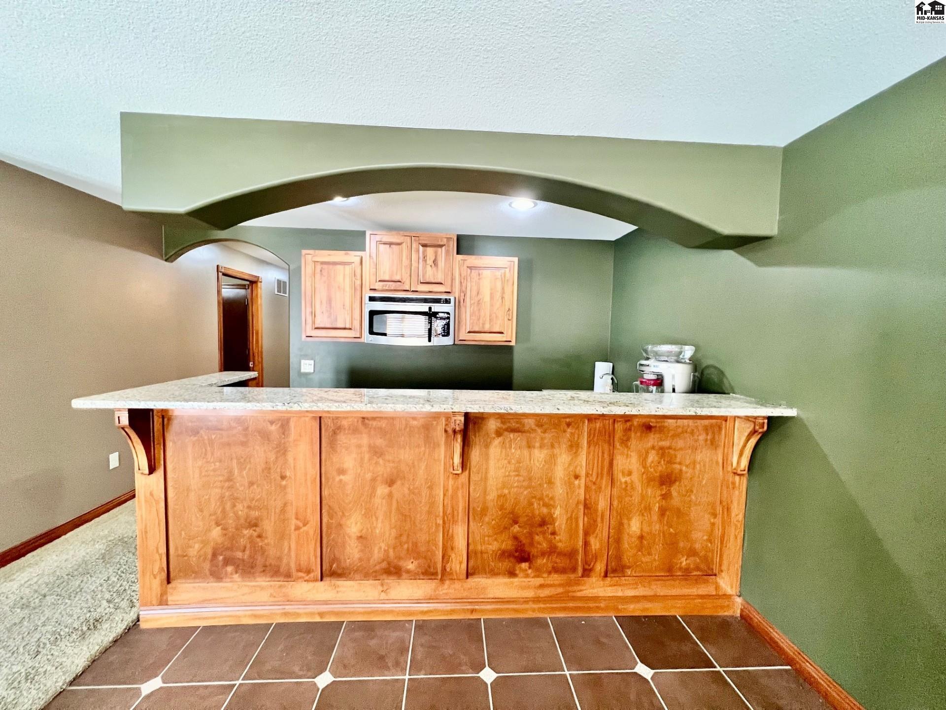 710 E Rolling Dunes Road Hutchinson KS 67502