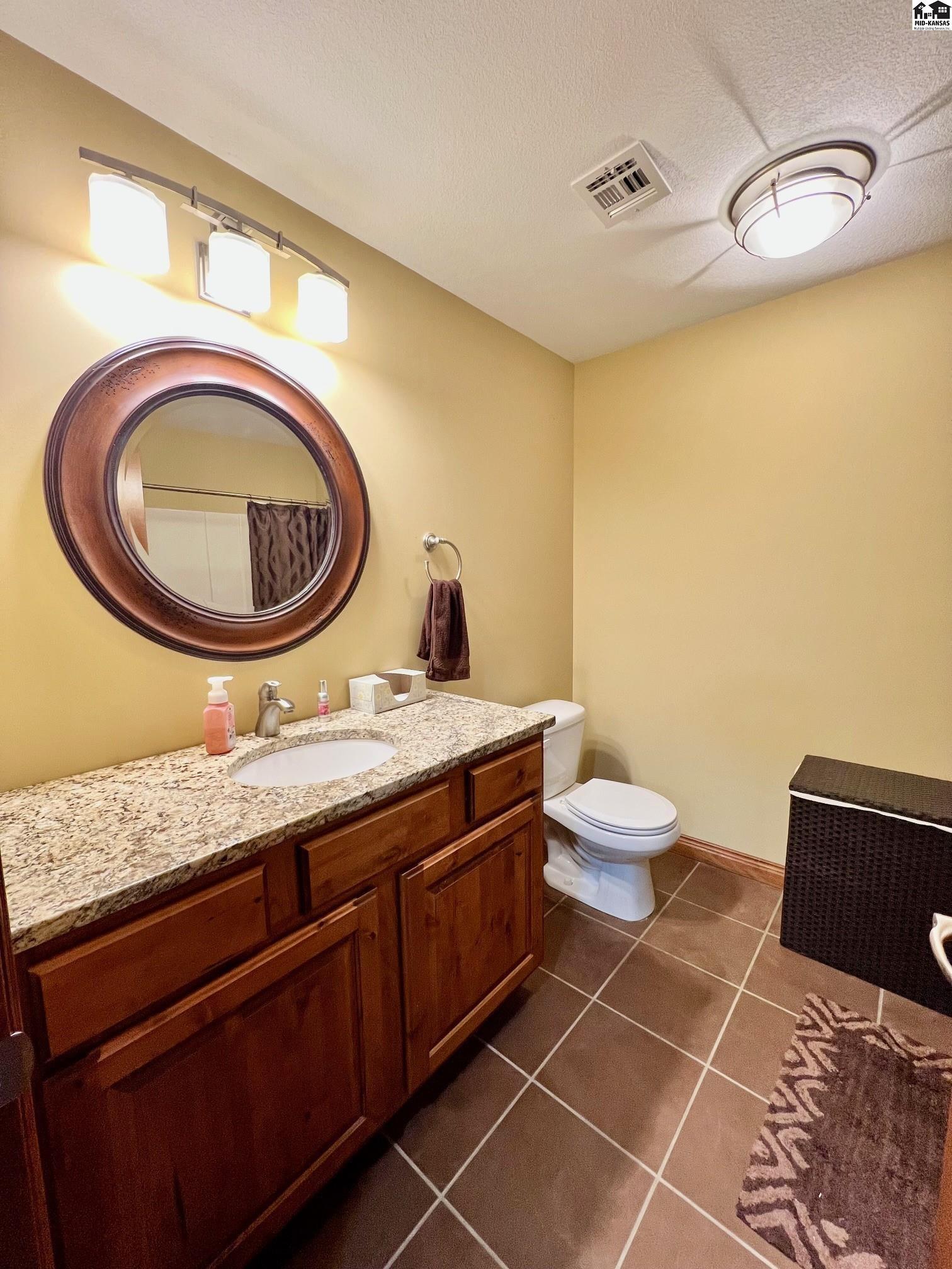 710 E Rolling Dunes Road Hutchinson KS 67502