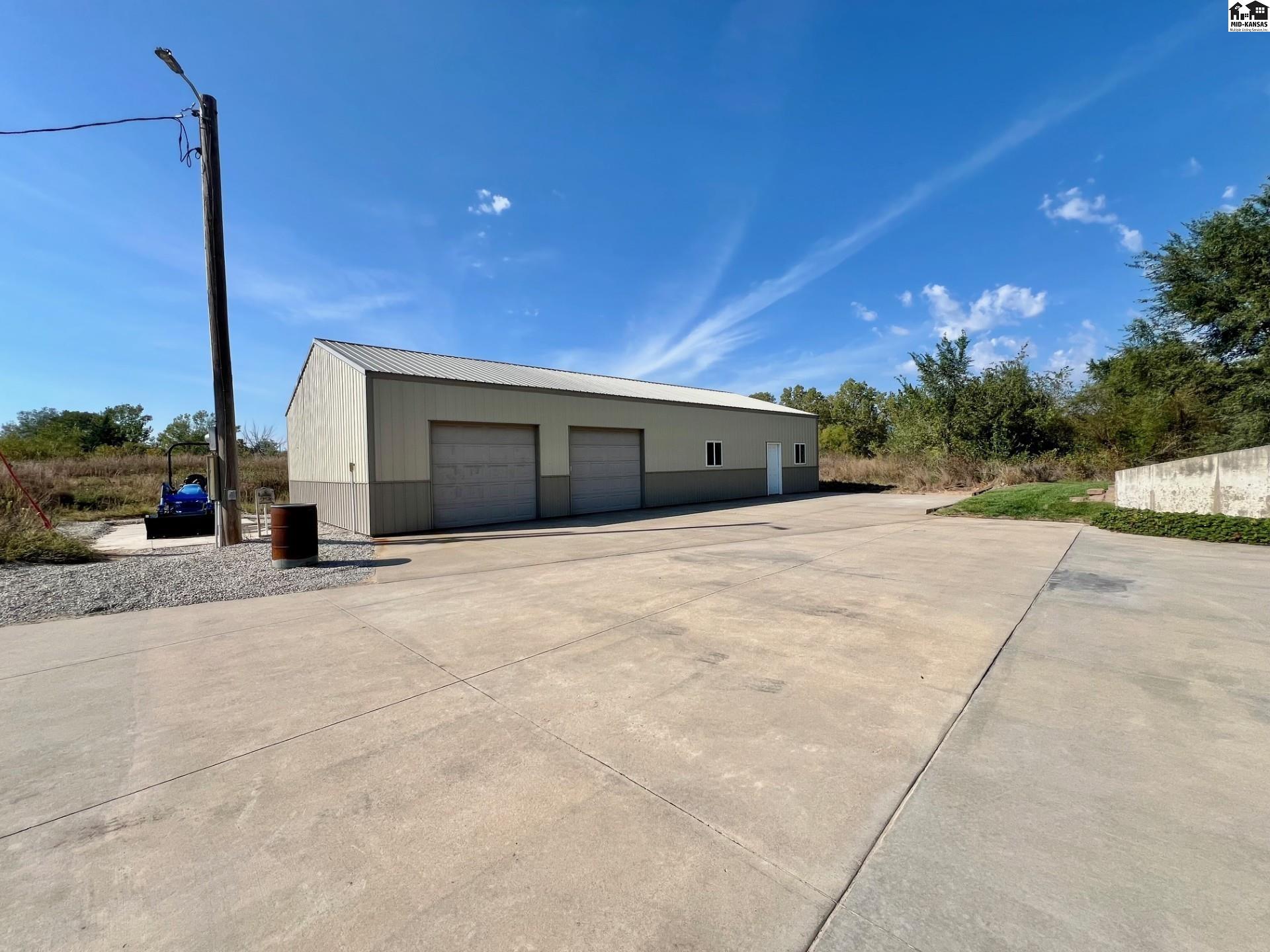 710 E Rolling Dunes Road Hutchinson KS 67502