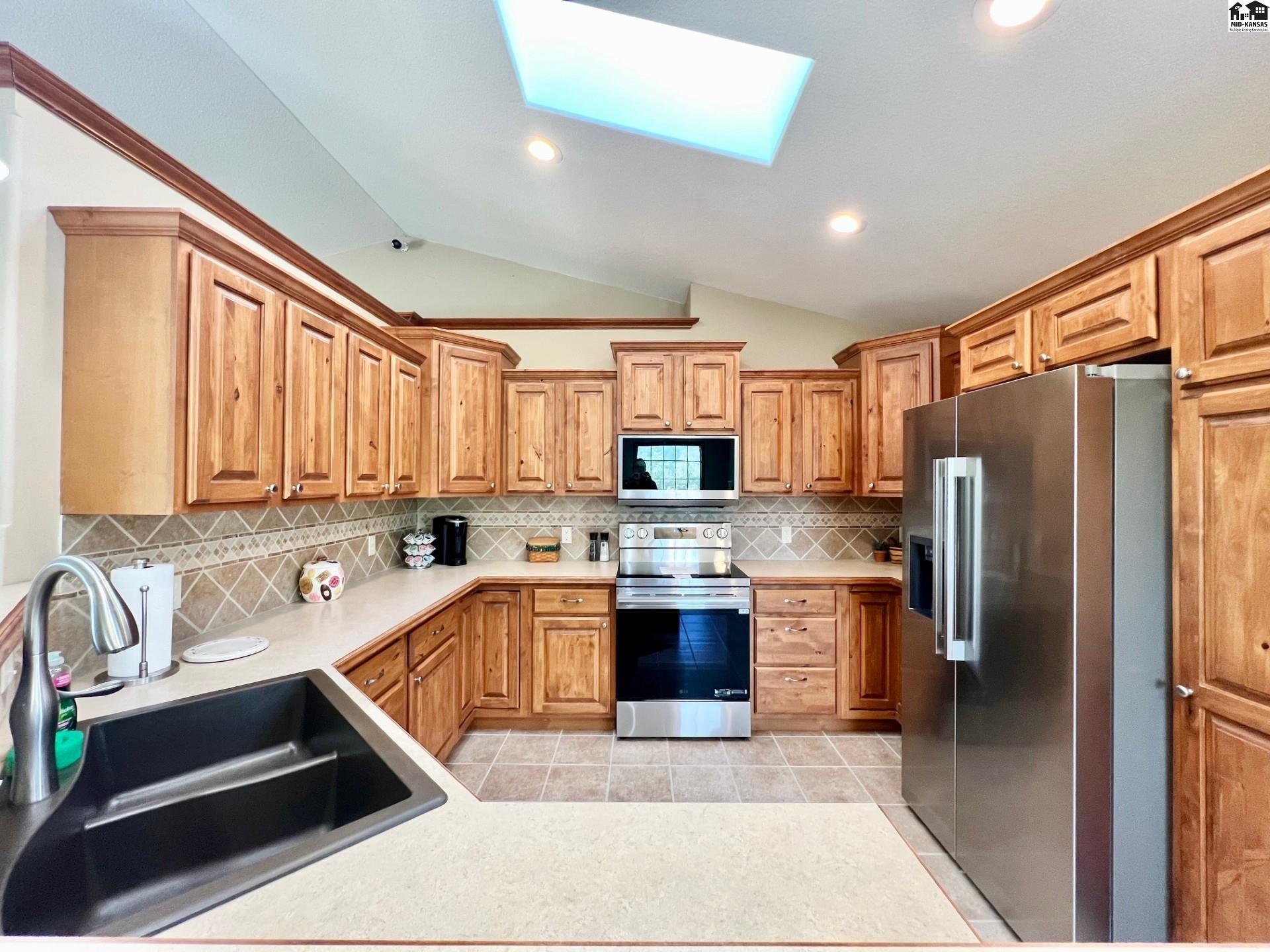 710 E Rolling Dunes Road Hutchinson KS 67502