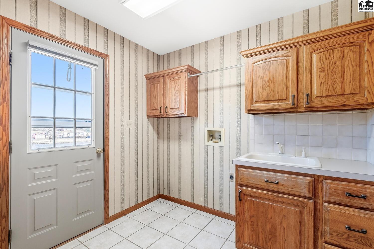 5804 W 50th Avenue Hutchinson KS 67502