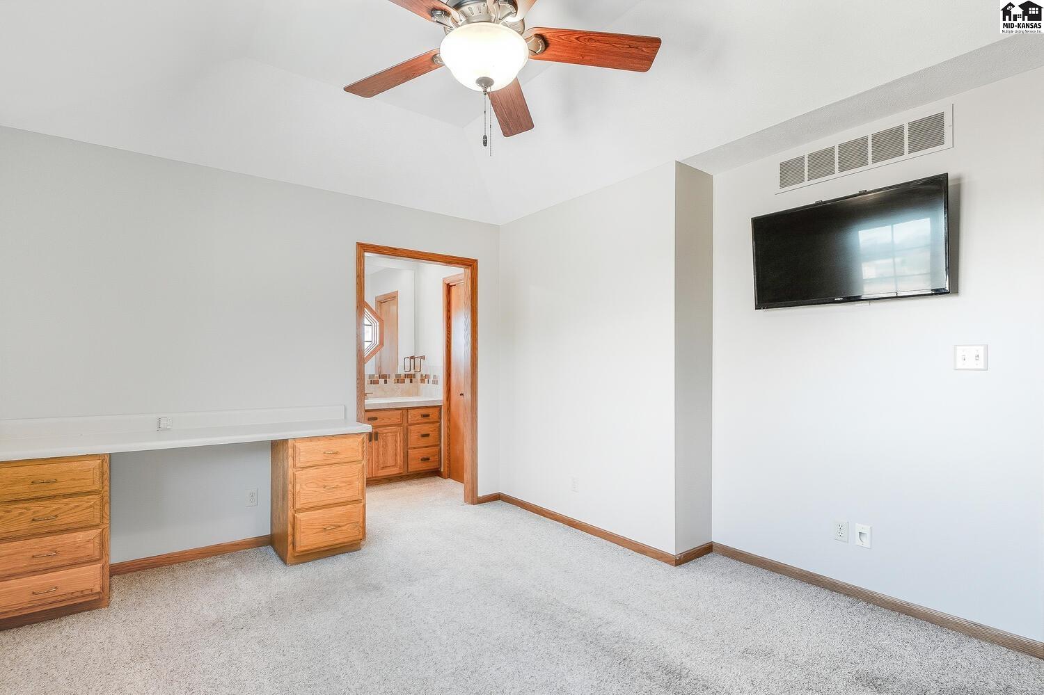 5804 W 50th Avenue Hutchinson KS 67502