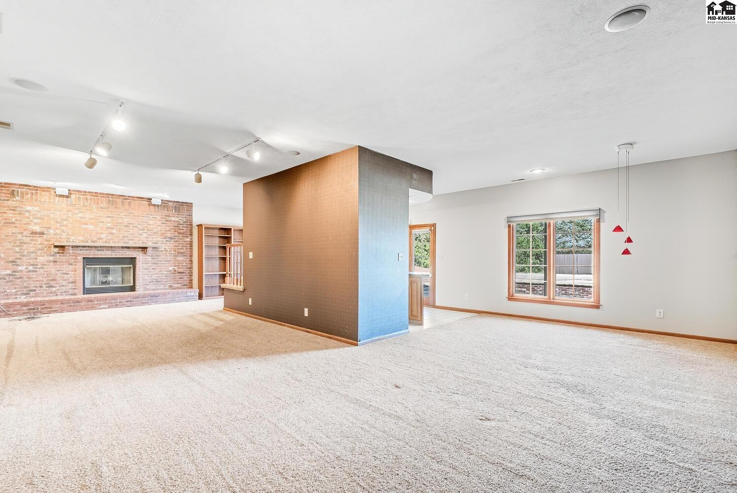 5804 W 50th Avenue Hutchinson KS 67502