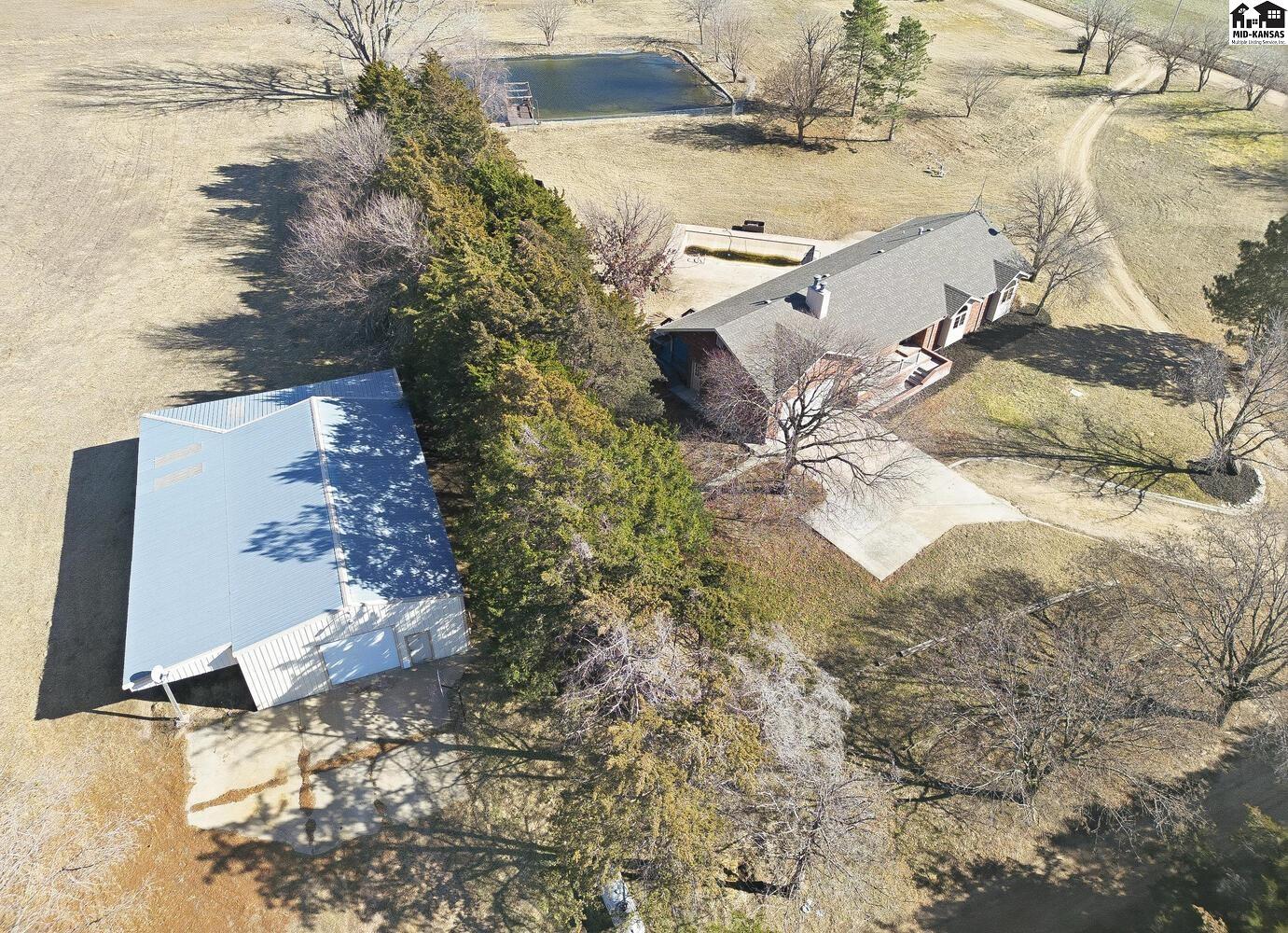 5804 W 50th Avenue Hutchinson KS 67502