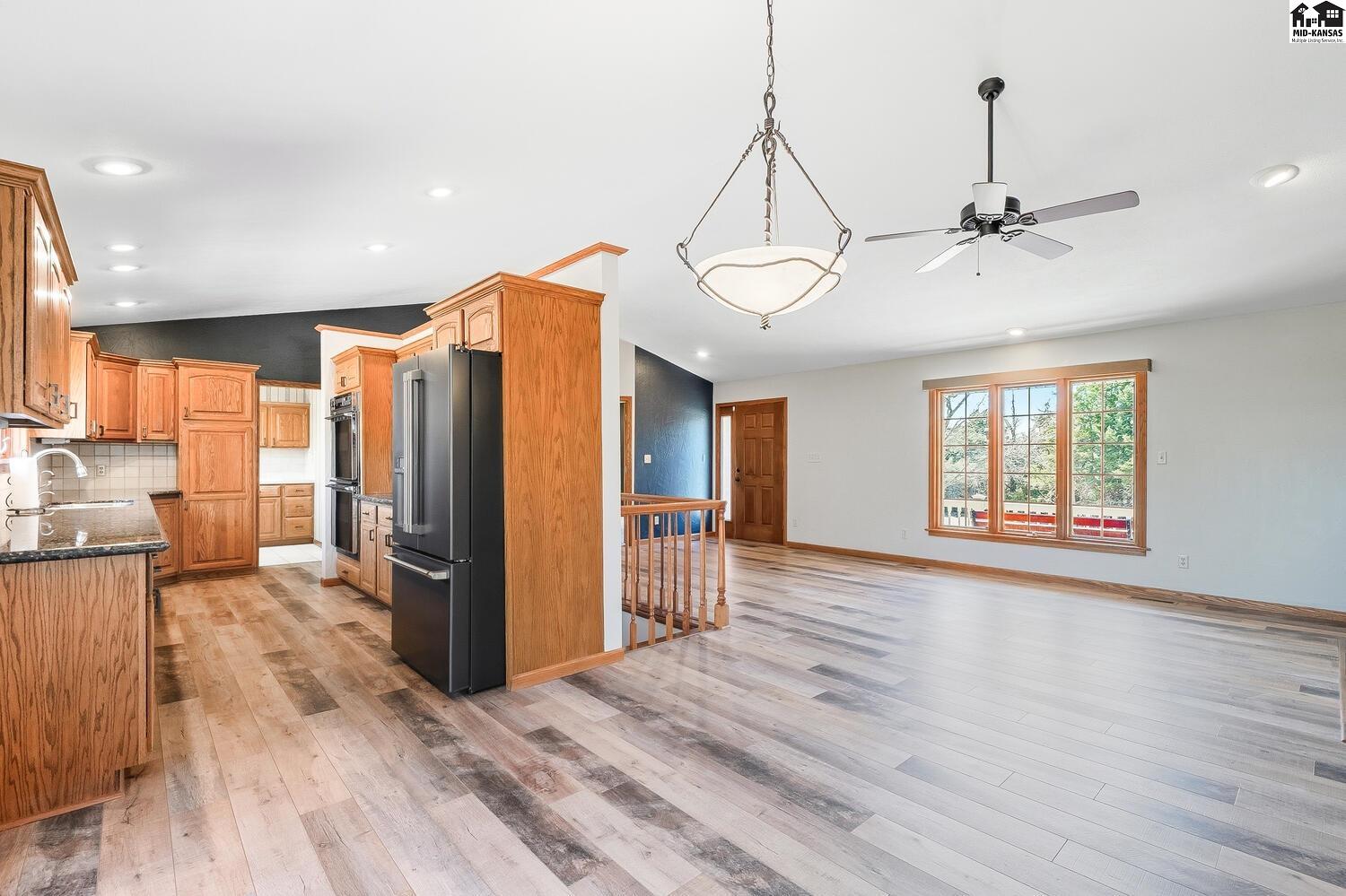 5804 W 50th Avenue Hutchinson KS 67502