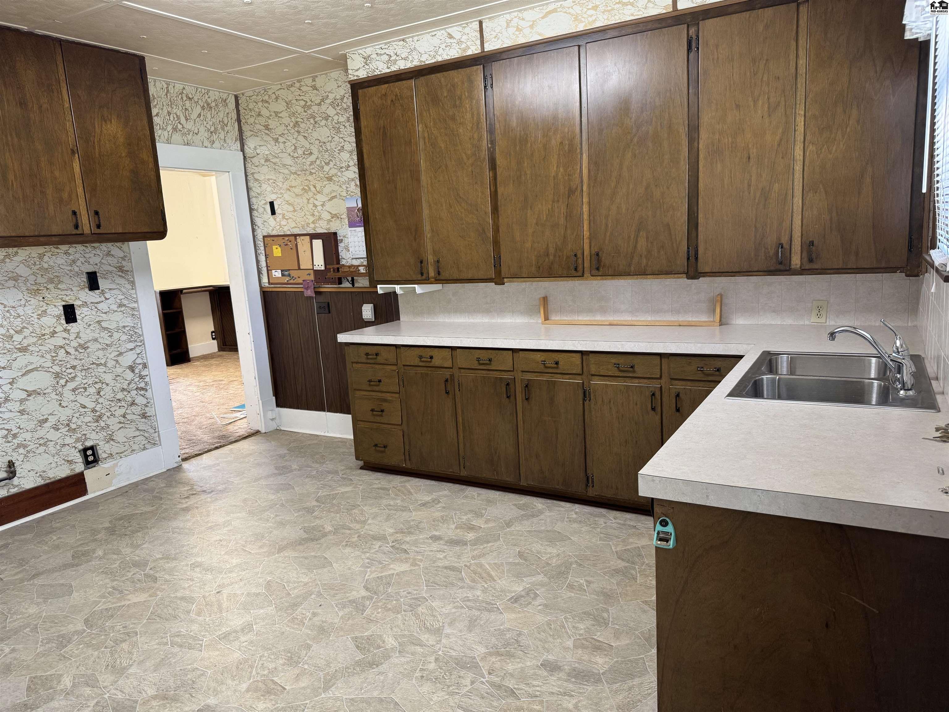 1313 Monroe Street Great Bend KS 67530