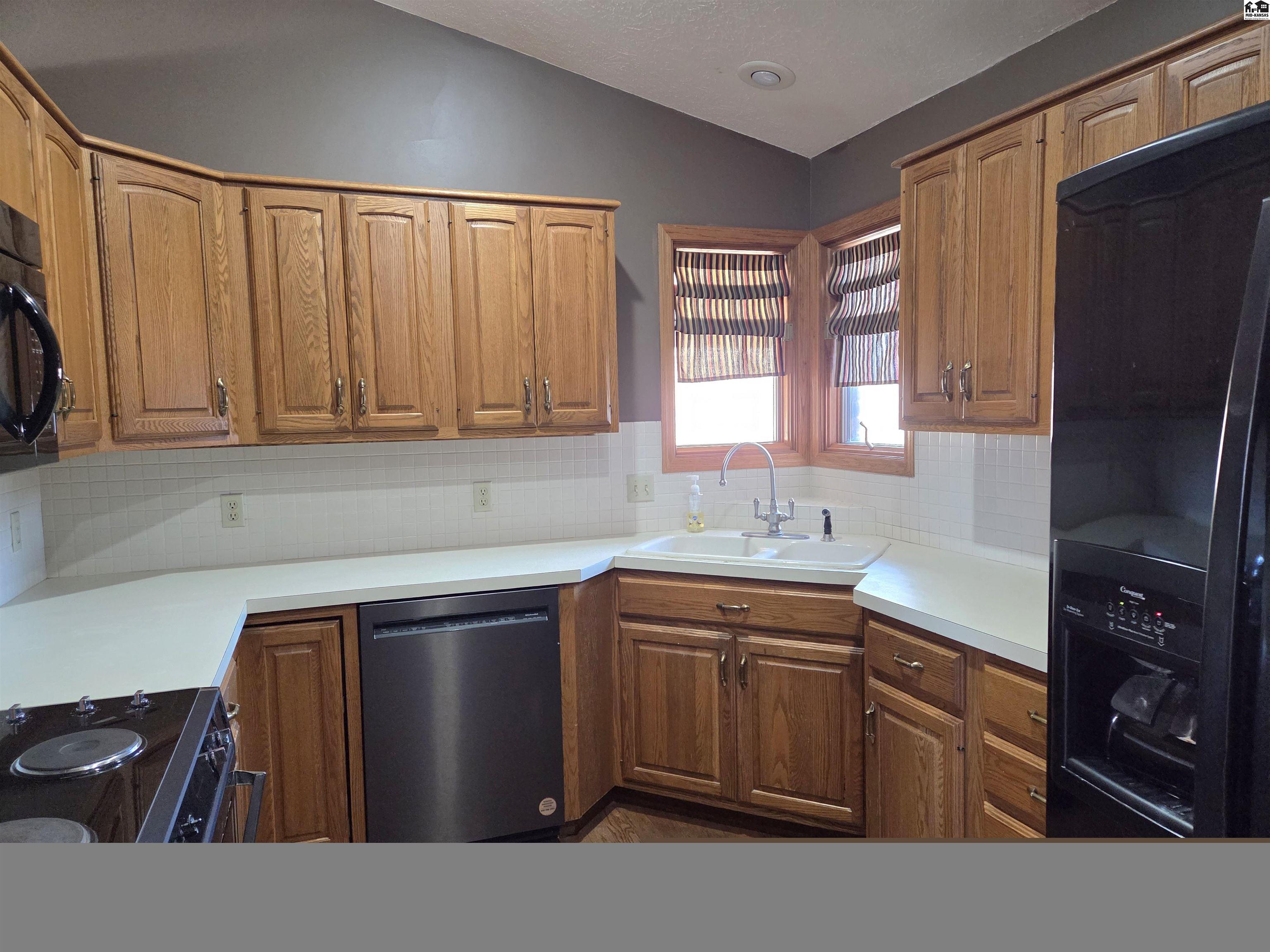 1314 E 19th Avenue Hutchinson KS 67502