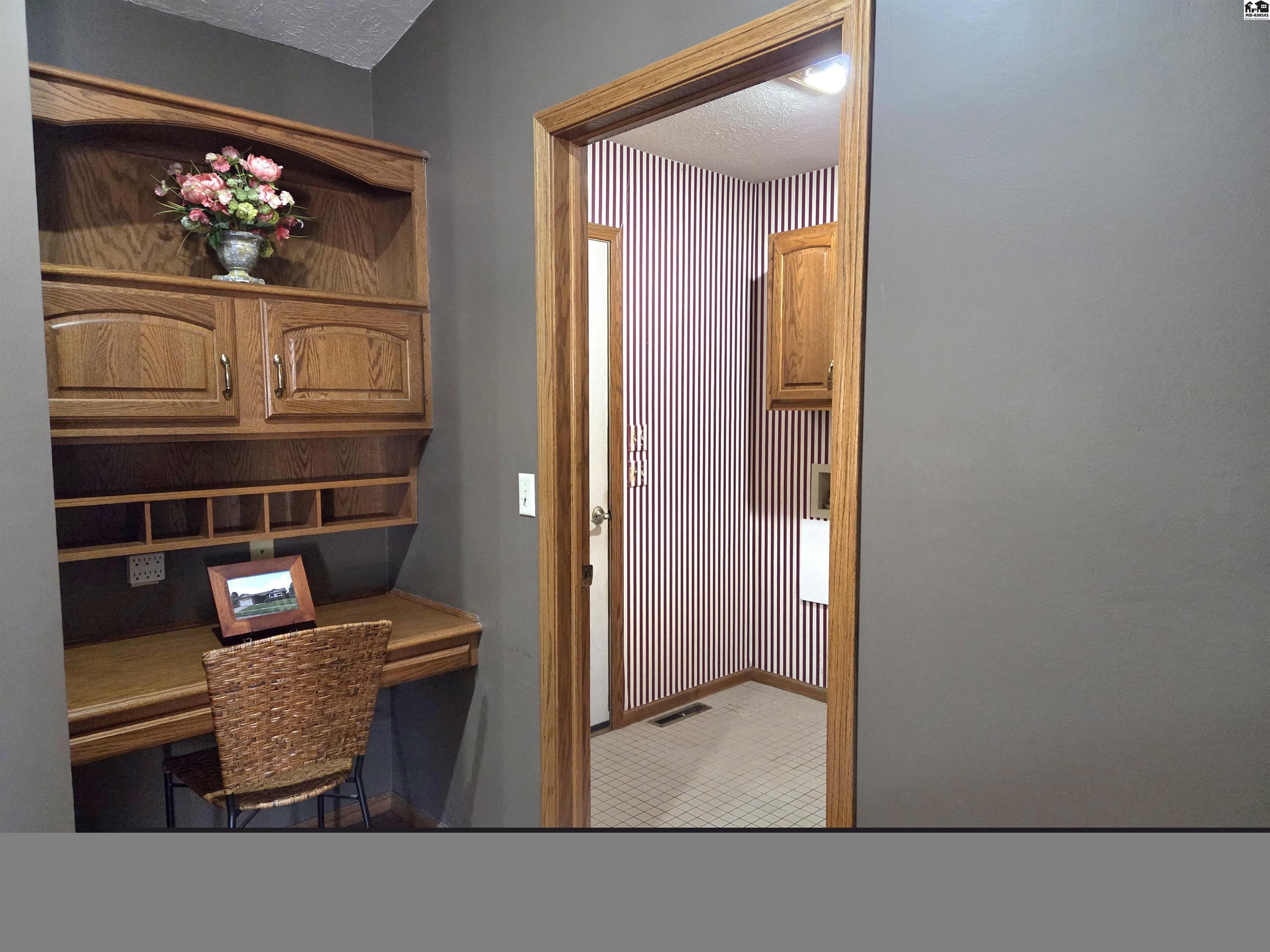 1314 E 19th Avenue Hutchinson KS 67502