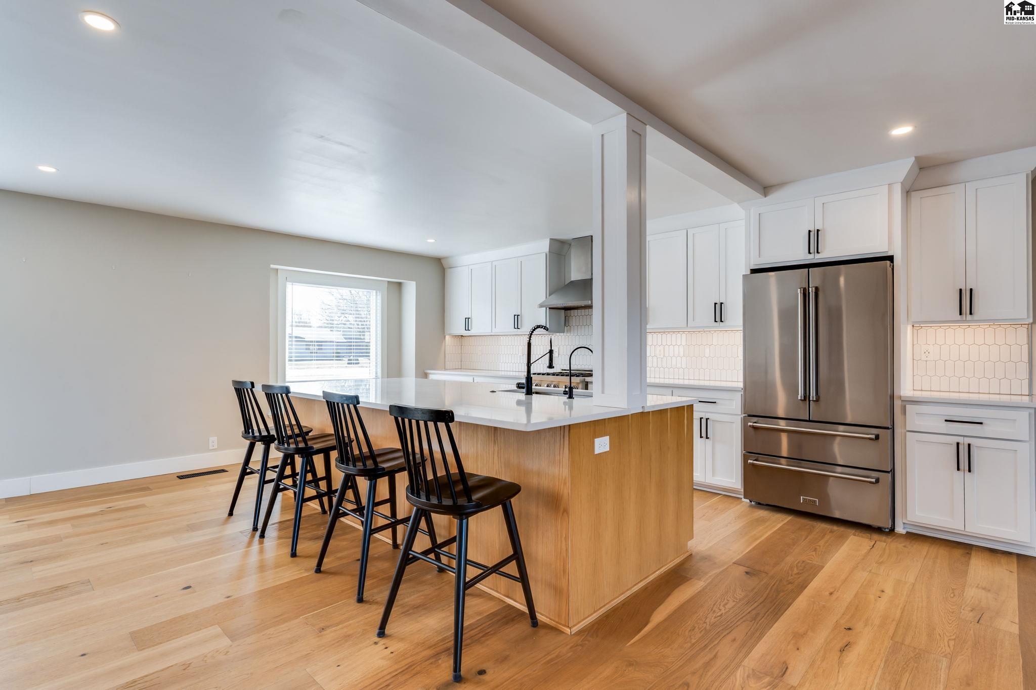 61 Willowbrook Drive Hutchinson KS 67502