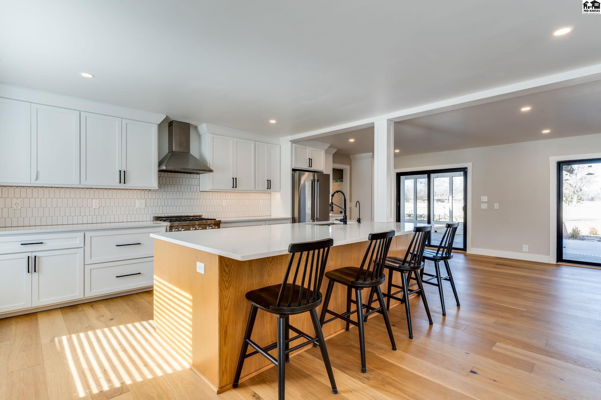 61 Willowbrook Drive Hutchinson KS 67502