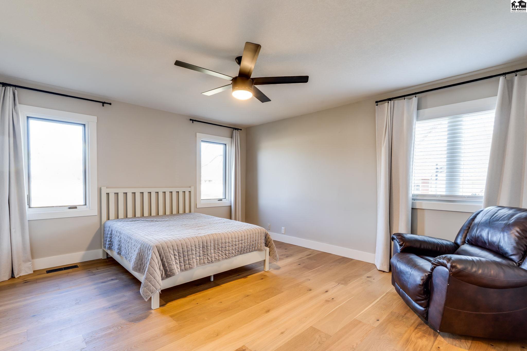 61 Willowbrook Drive Hutchinson KS 67502