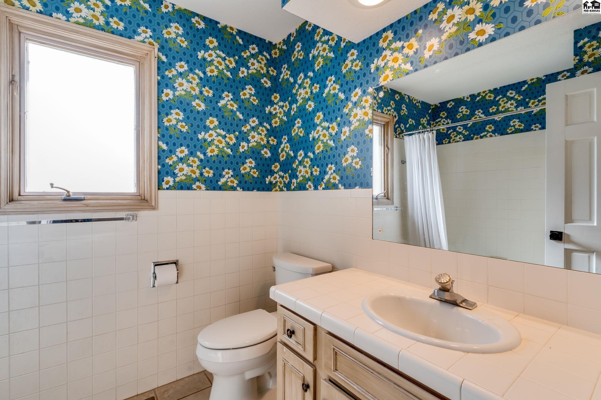 61 Willowbrook Drive Hutchinson KS 67502