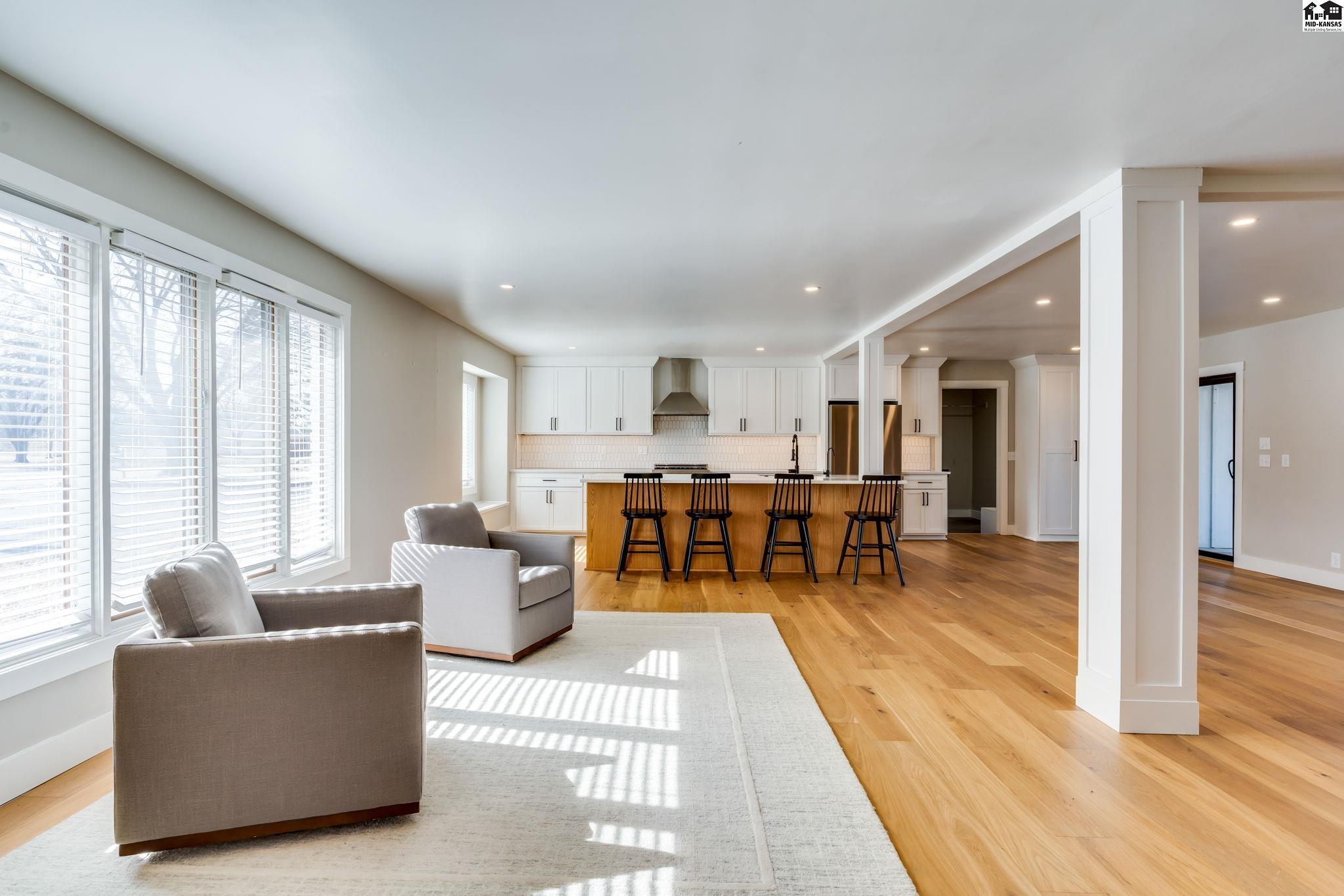 61 Willowbrook Drive Hutchinson KS 67502