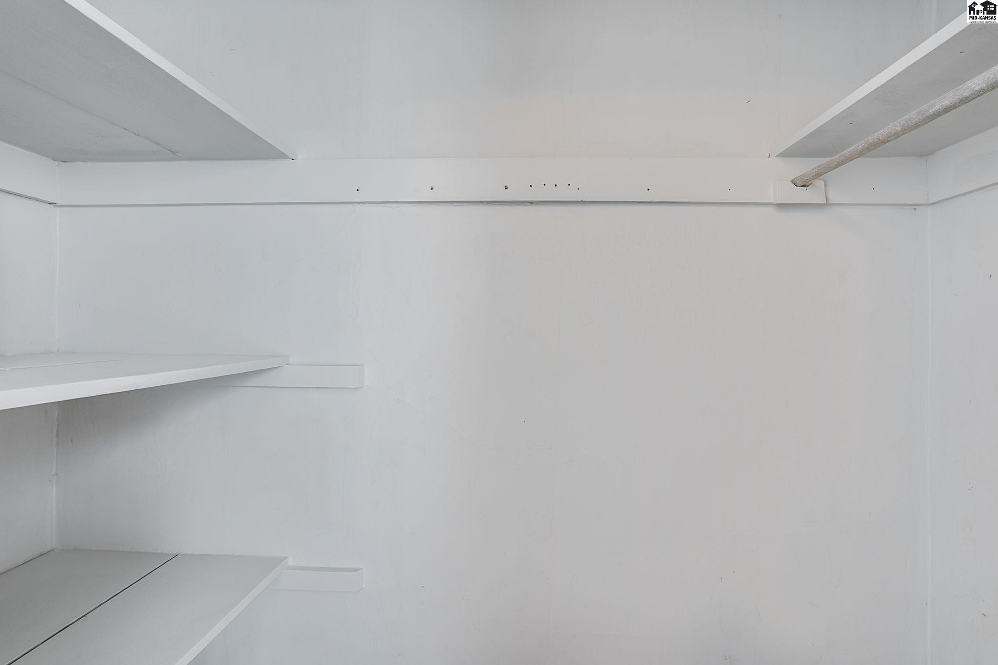 125 N Kansas Avenue Haven KS 67543