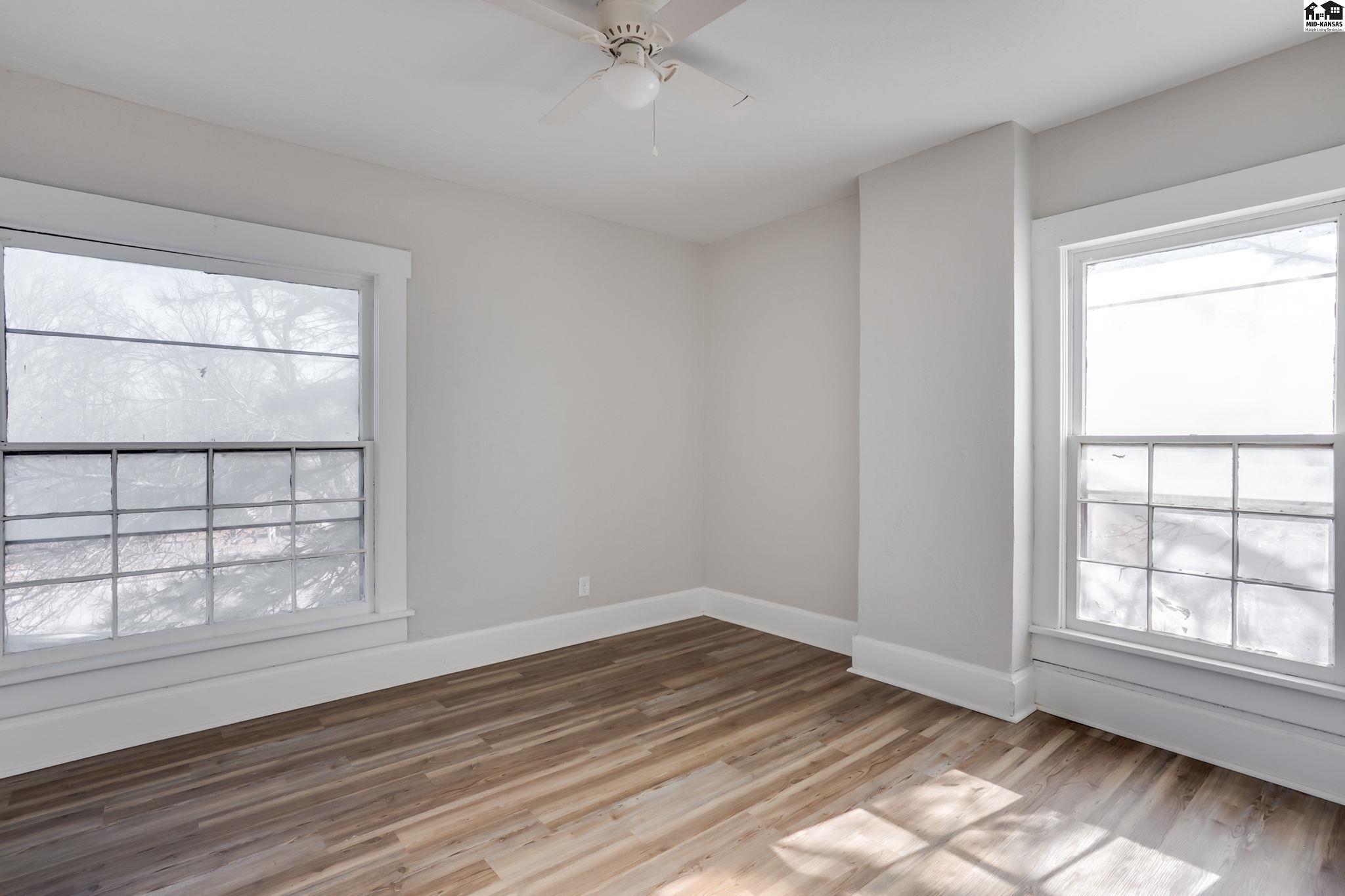 125 N Kansas Avenue Haven KS 67543