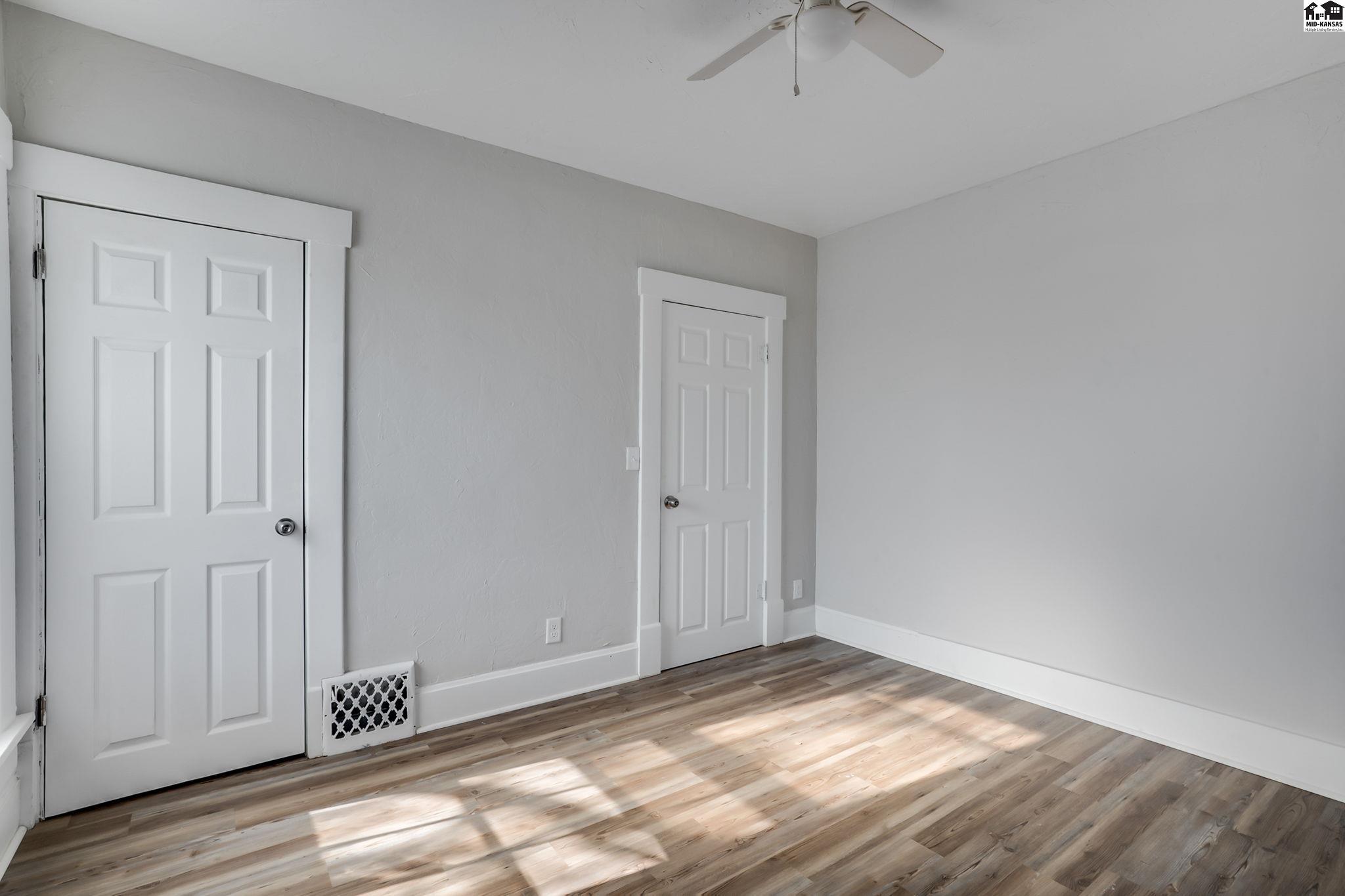 125 N Kansas Avenue Haven KS 67543