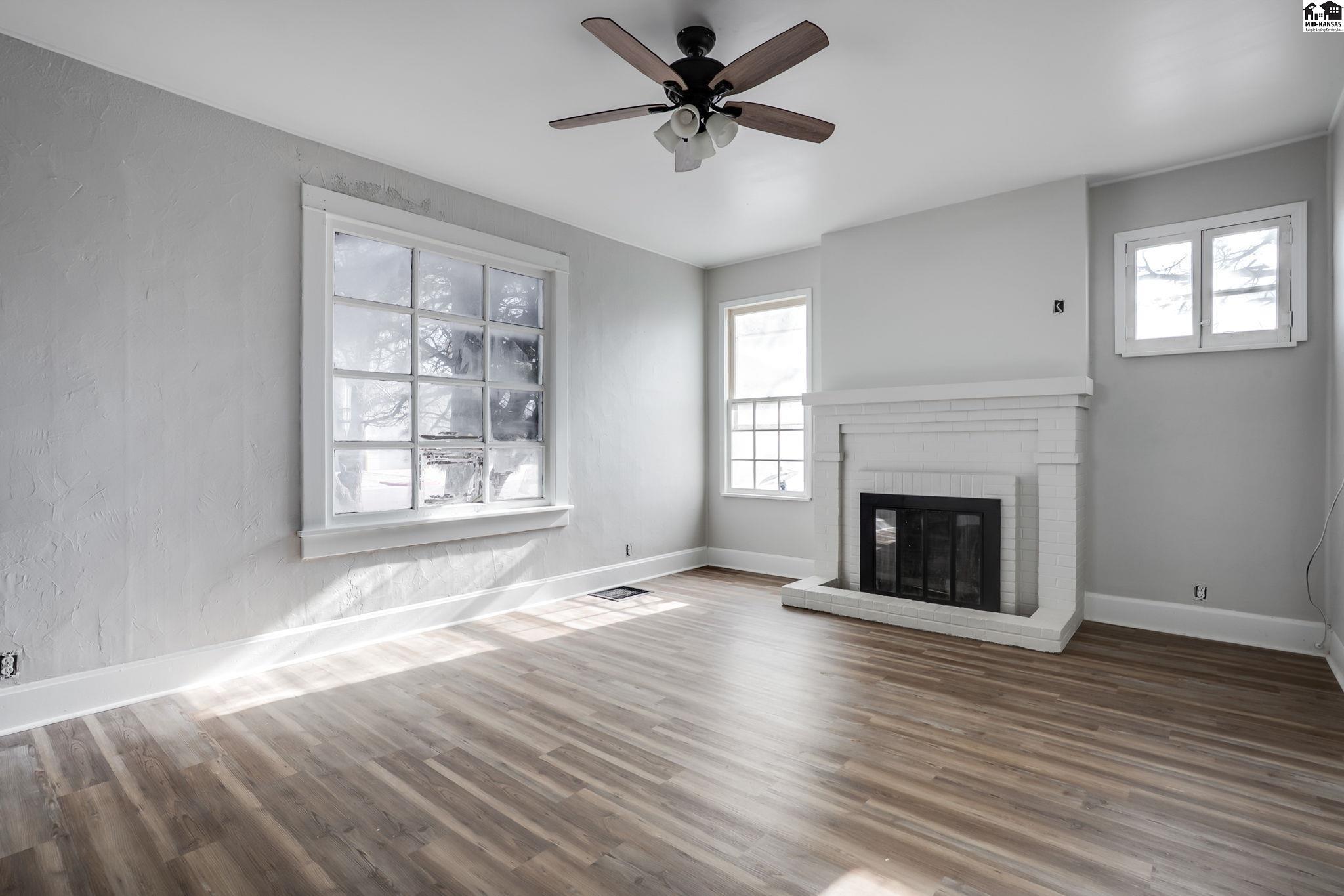 125 N Kansas Avenue Haven KS 67543