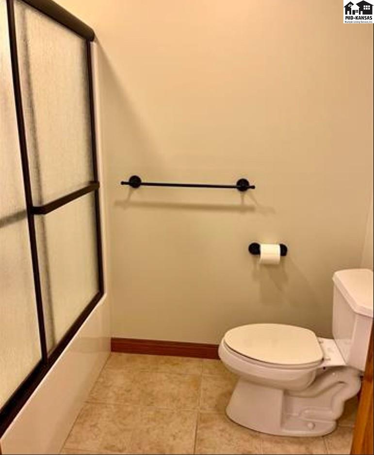 1310 E Arlington Road Hutchinson KS 67501