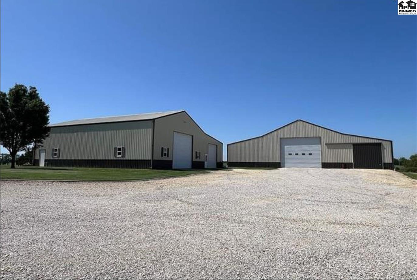 1310 E Arlington Road Hutchinson KS 67501