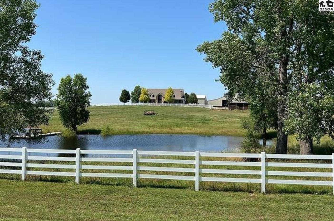 1310 E Arlington Road Hutchinson KS 67501