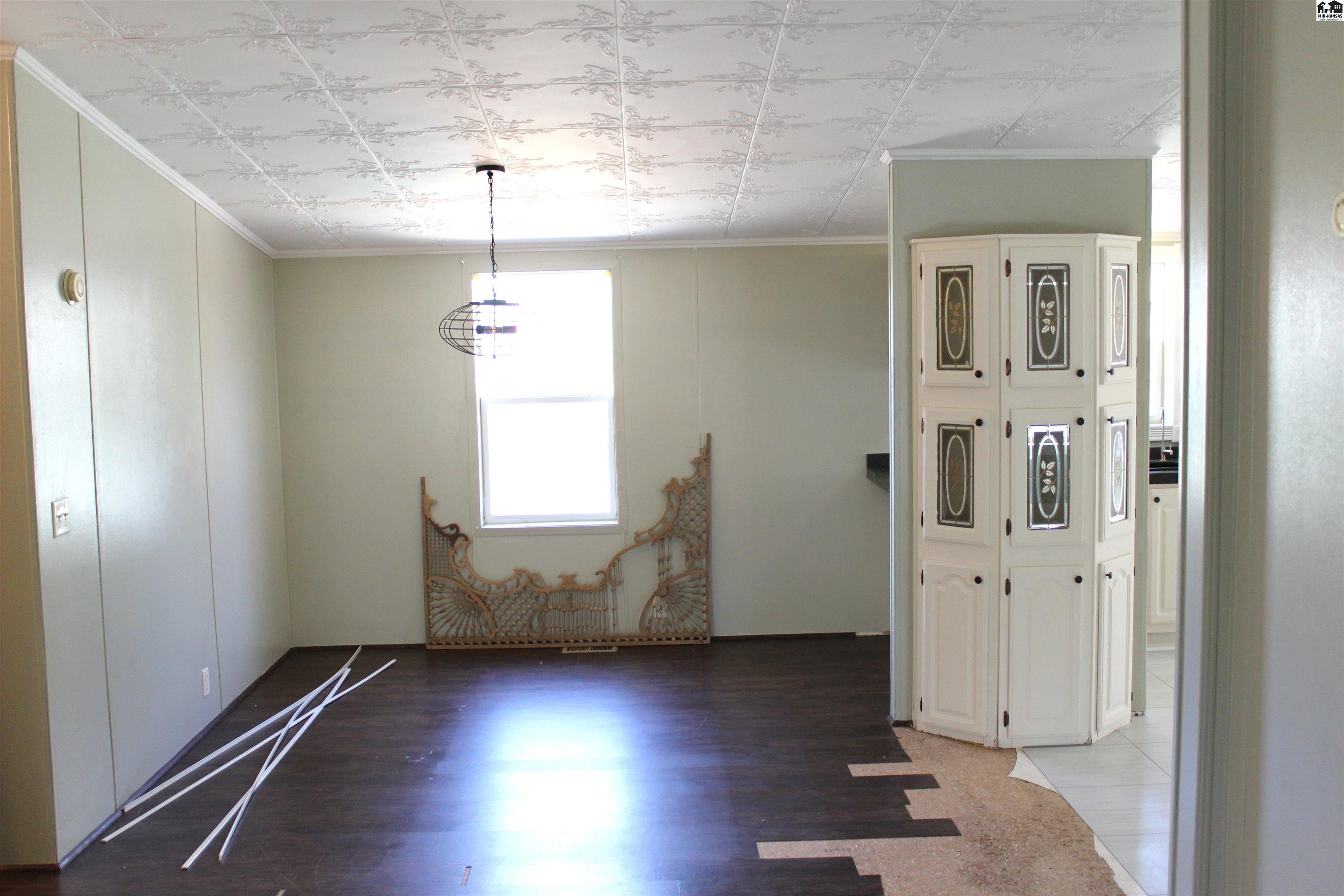 528 W Cleveland Street Marion KS 66861