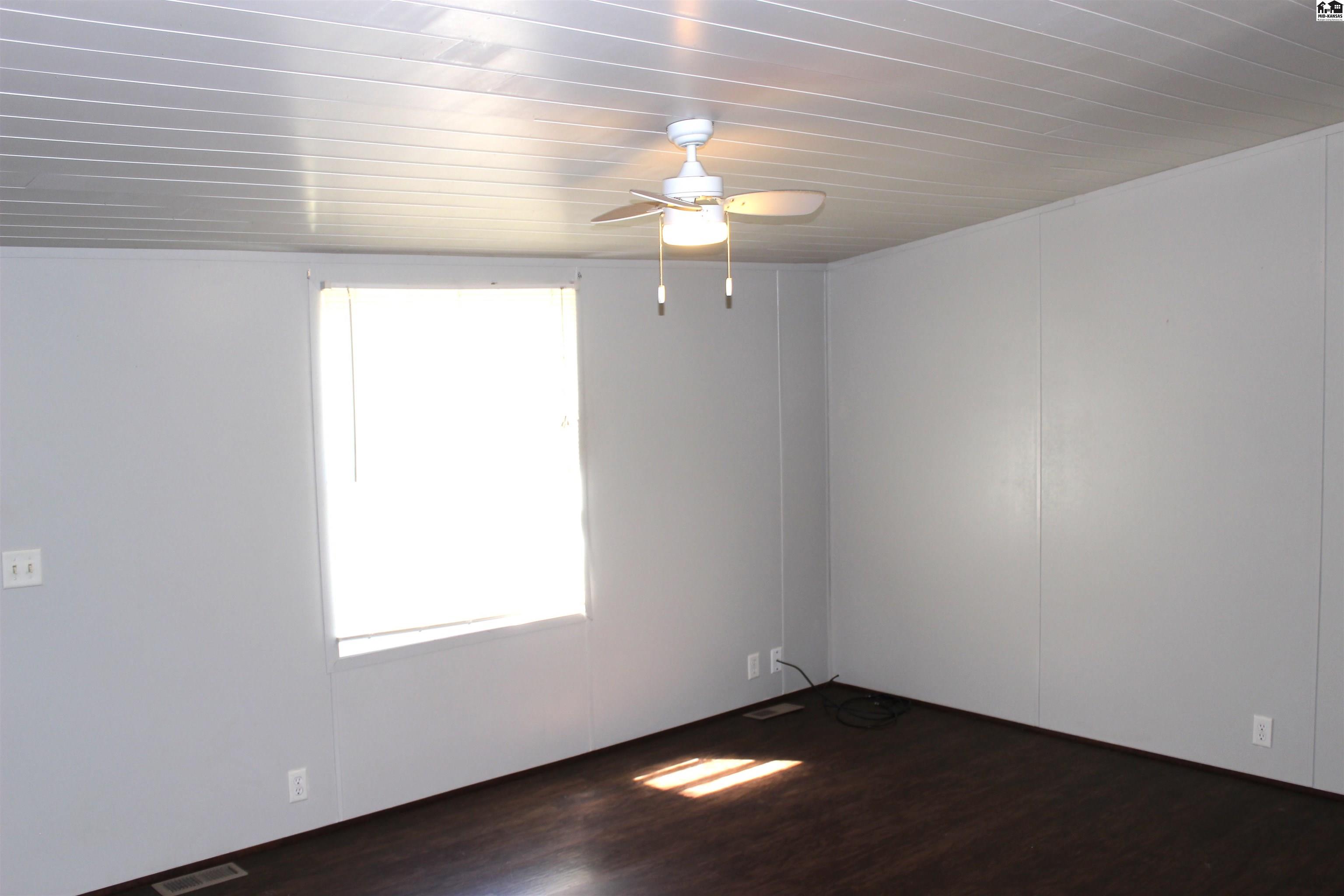 528 W Cleveland Street Marion KS 66861