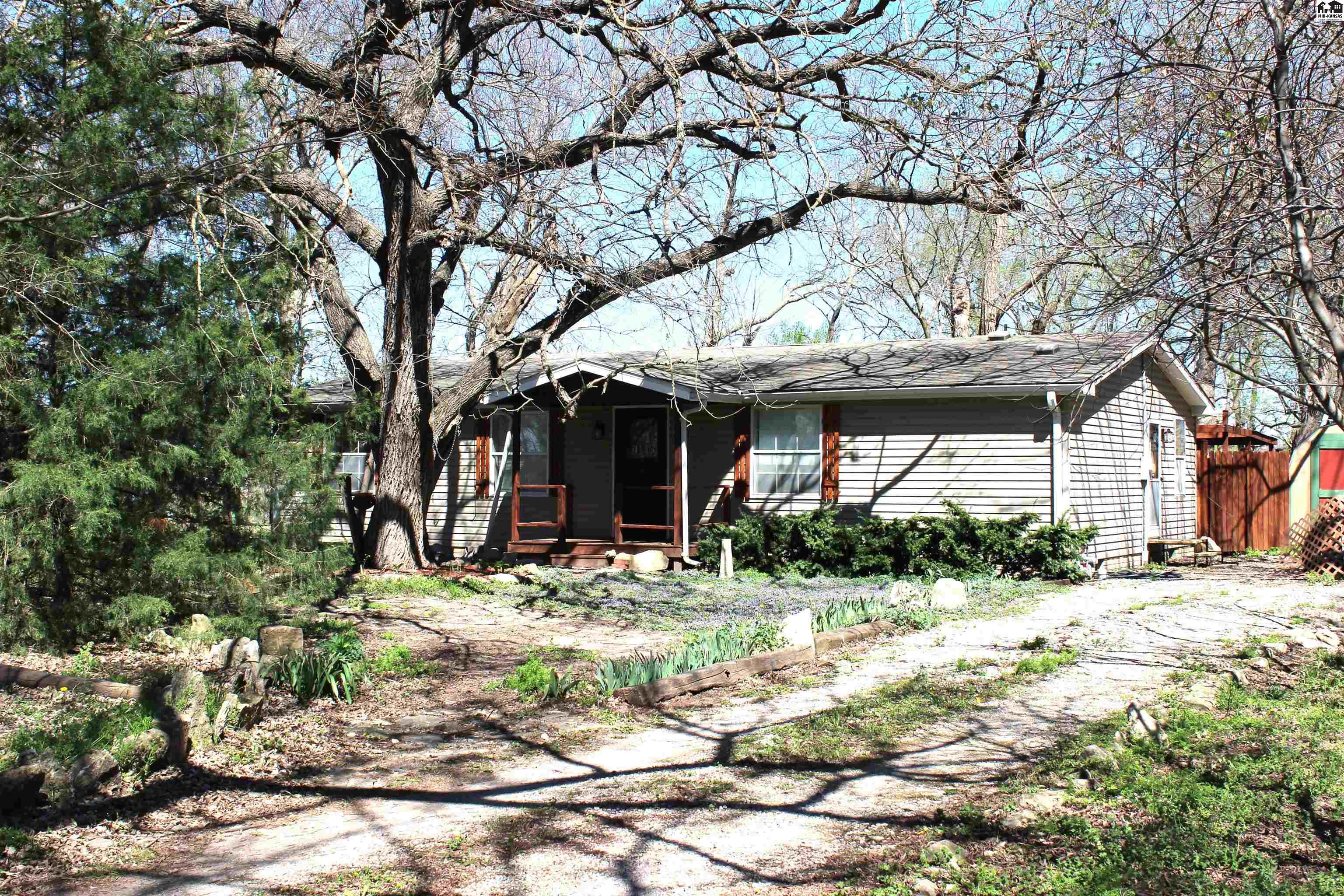 528 W Cleveland Street Marion KS 66861