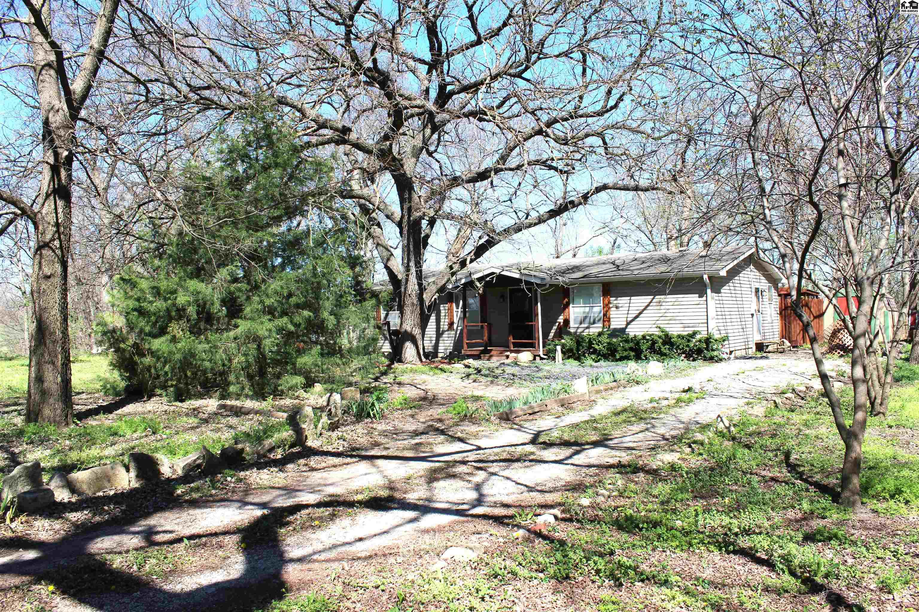 528 W Cleveland Street Marion KS 66861