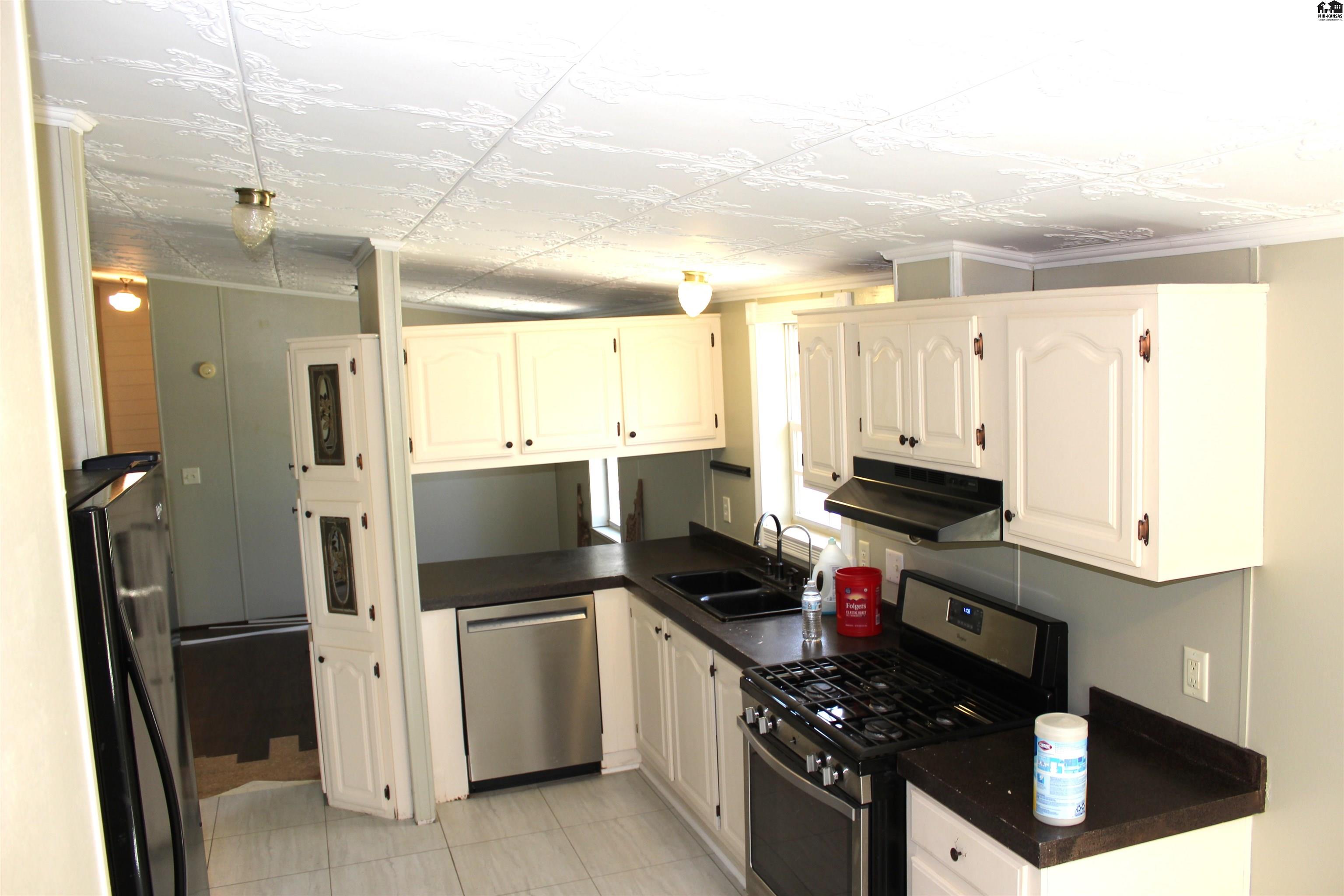 528 W Cleveland Street Marion KS 66861