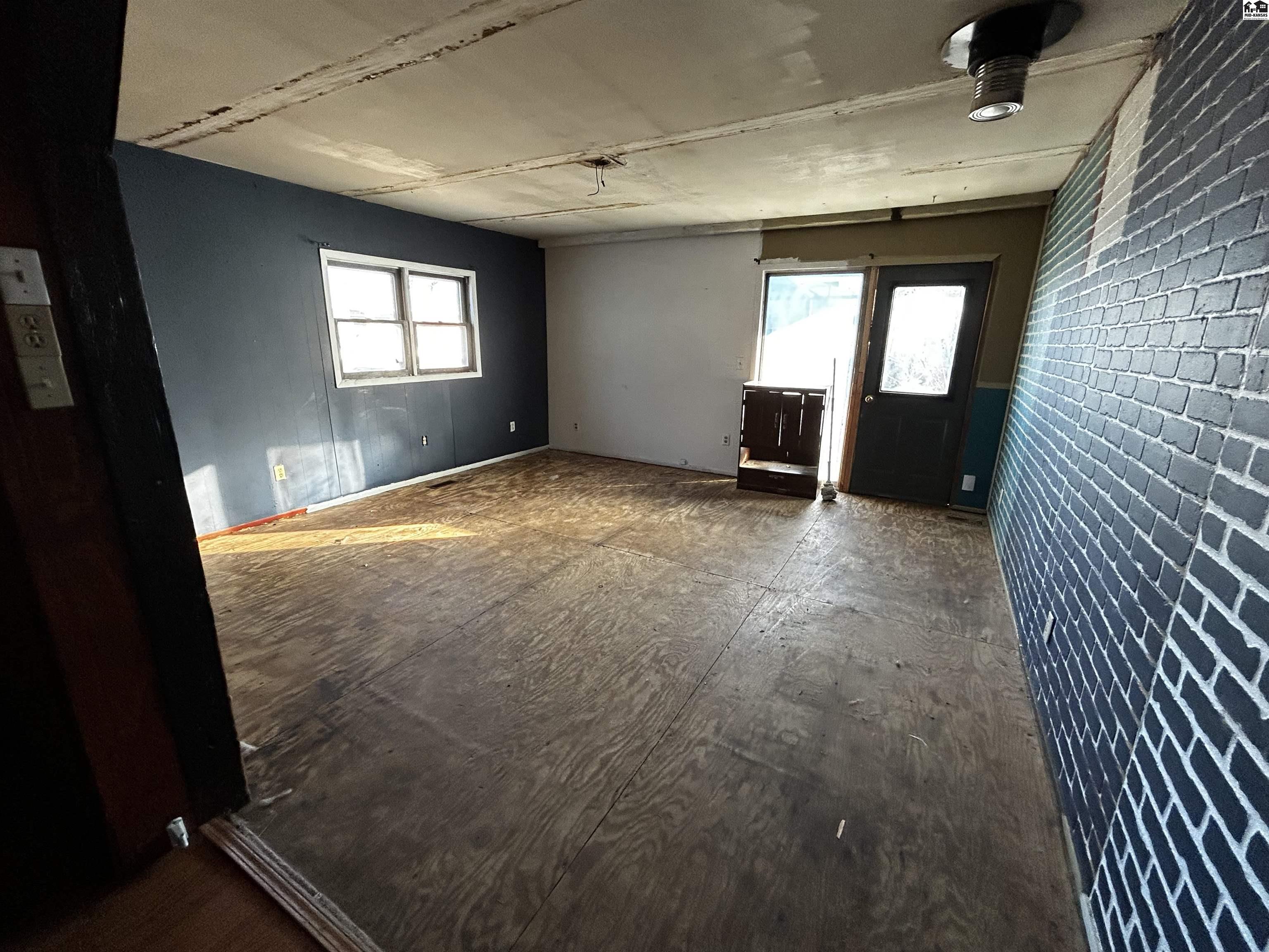 126 N Collingwood Street Pretty Prairie KS 67570