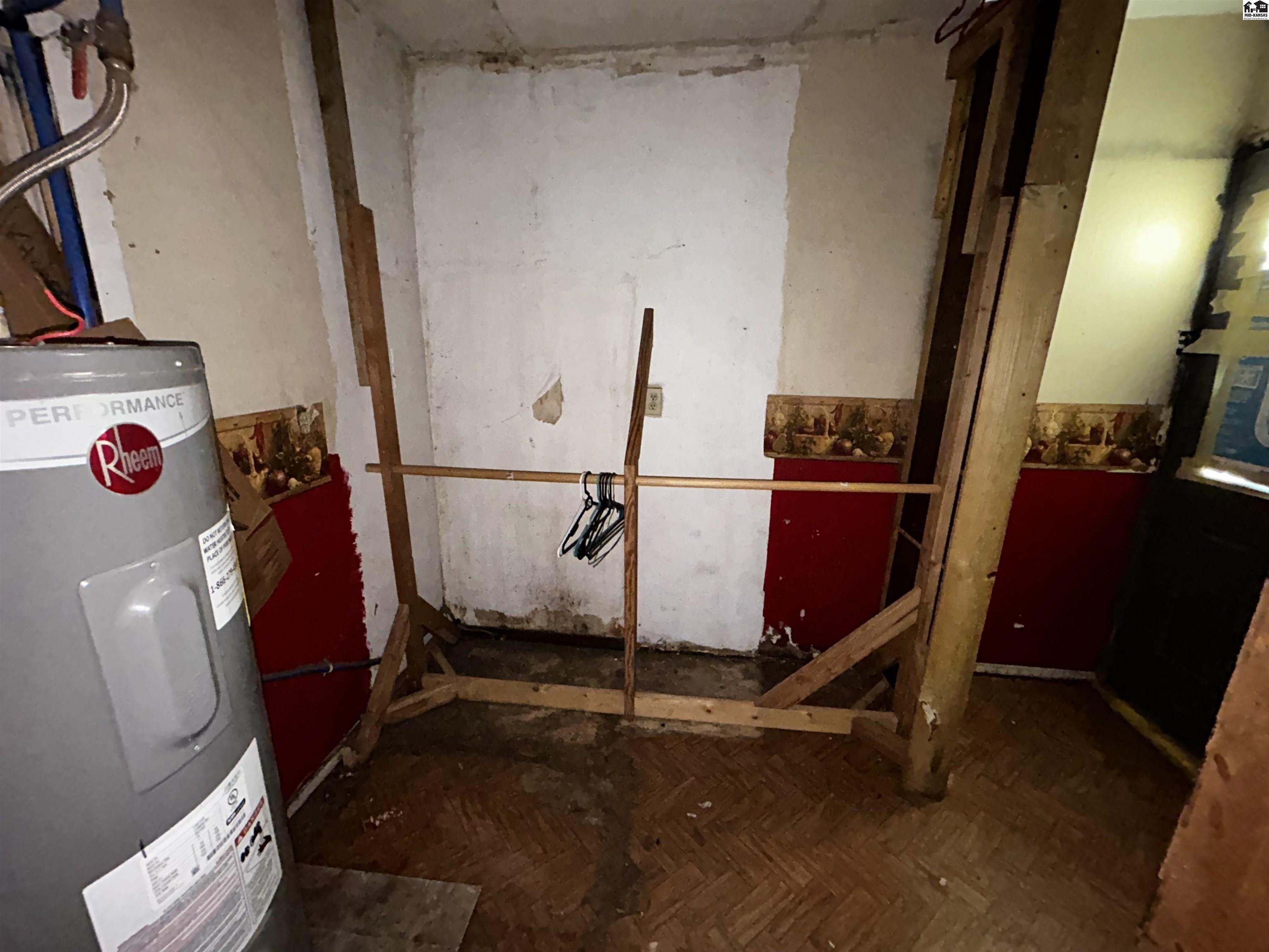 126 N Collingwood Street Pretty Prairie KS 67570