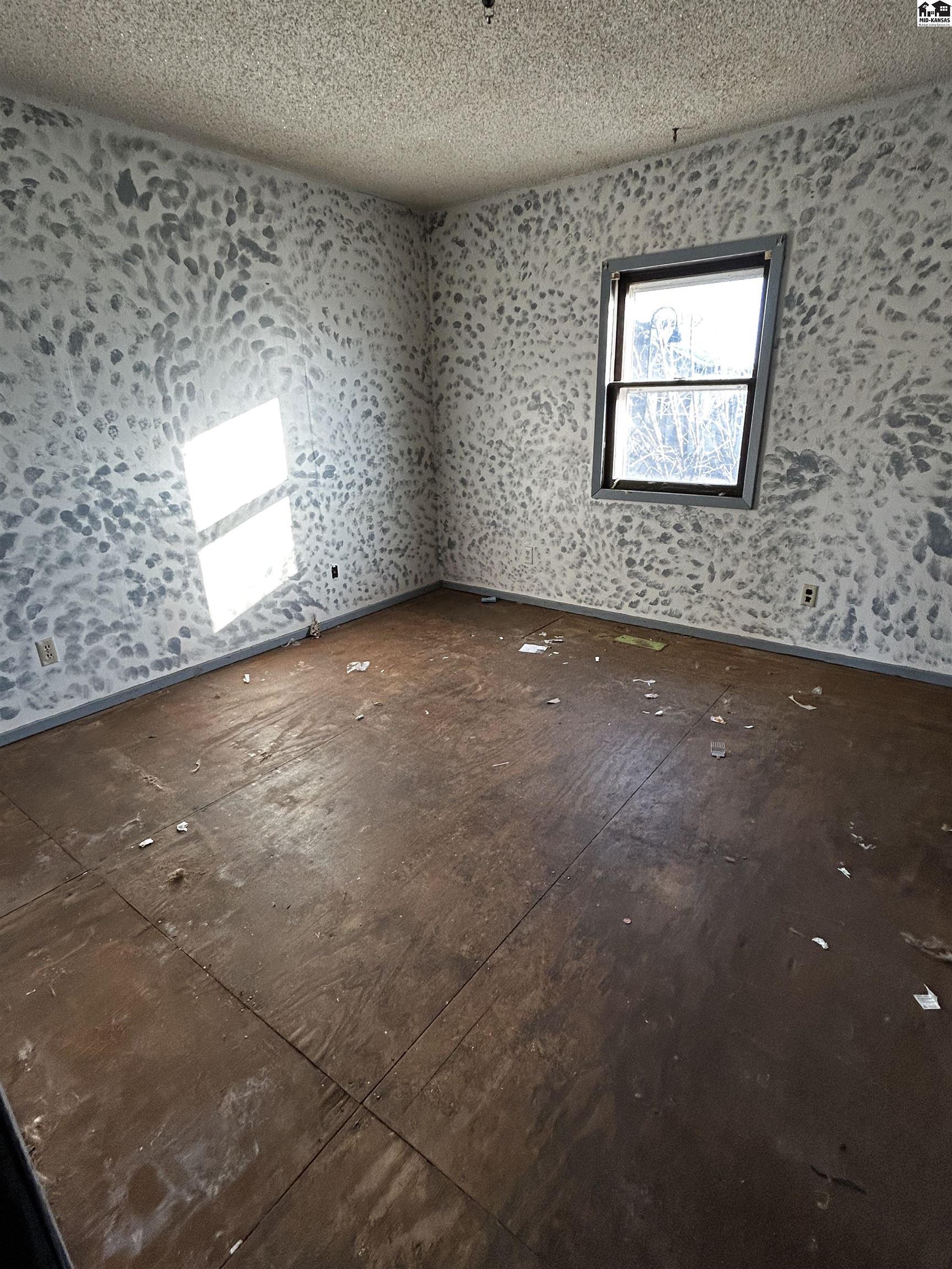 126 N Collingwood Street Pretty Prairie KS 67570