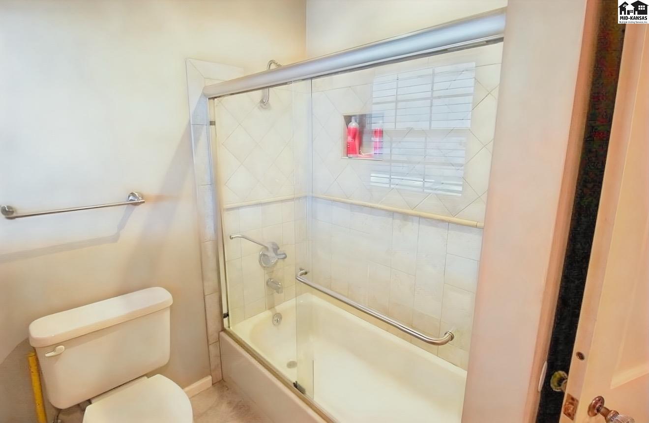 606 Adair Circle Hutchinson KS 67502