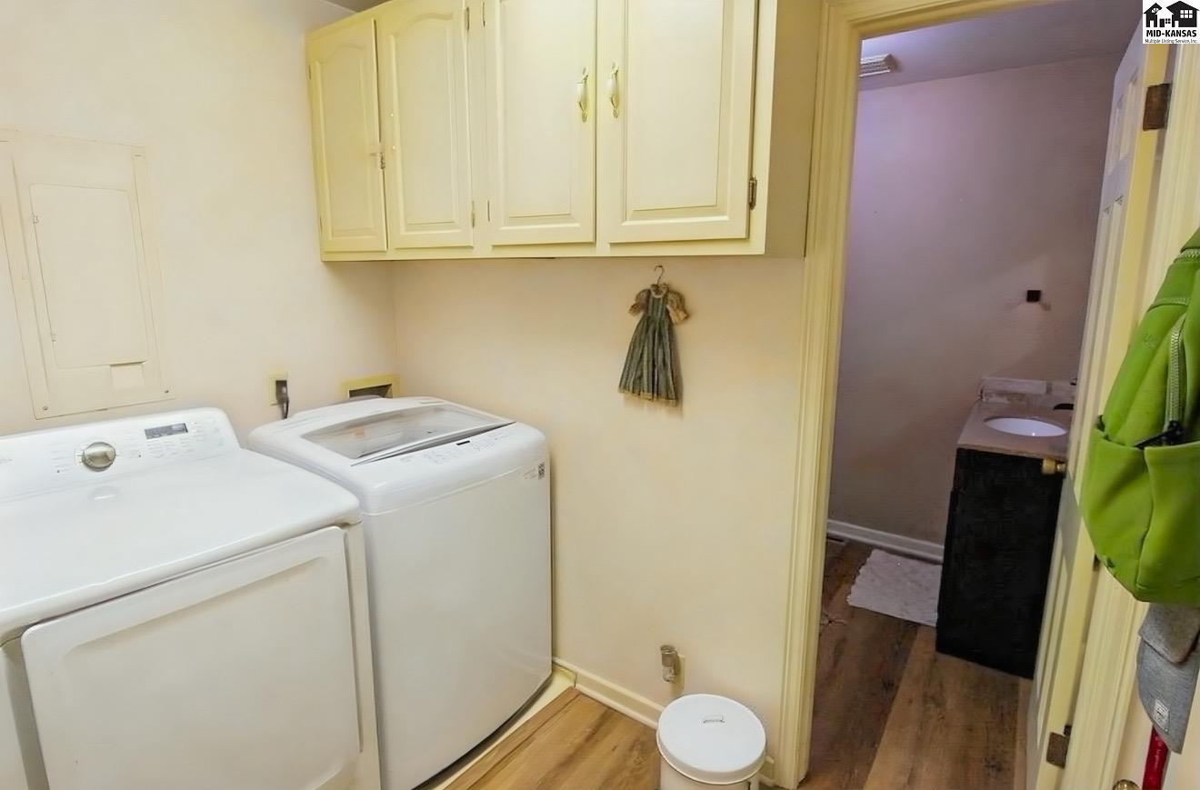 606 Adair Circle Hutchinson KS 67502