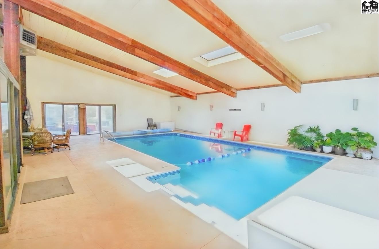 606 Adair Circle Hutchinson KS 67502