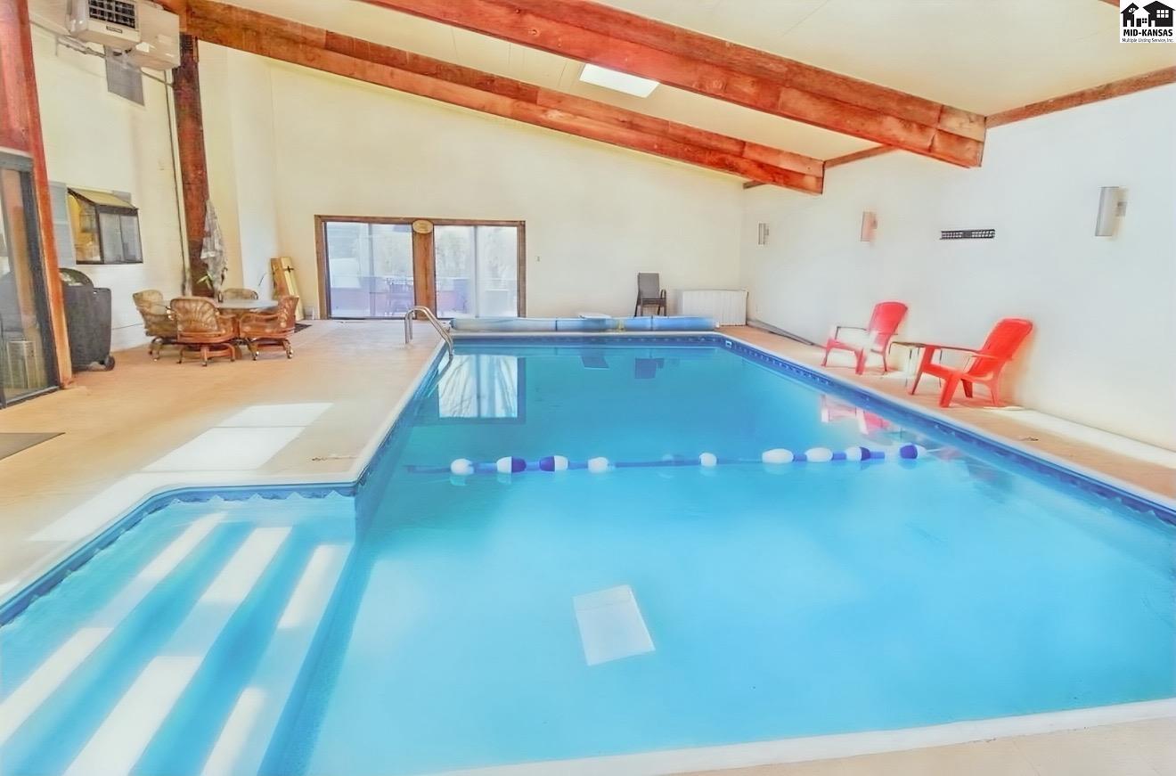 606 Adair Circle Hutchinson KS 67502