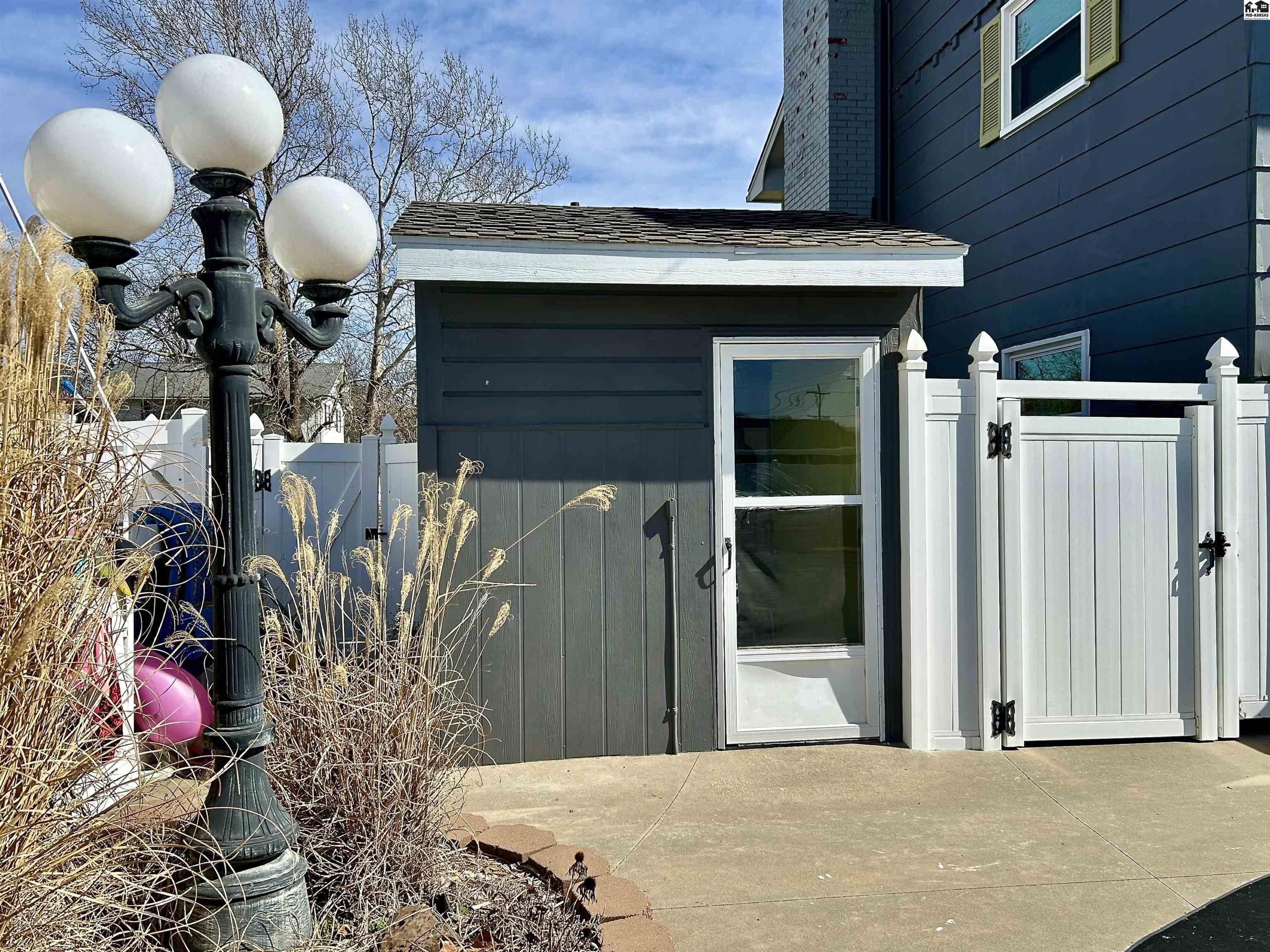 3001 Northwestern Avenue Hutchinson KS 67502