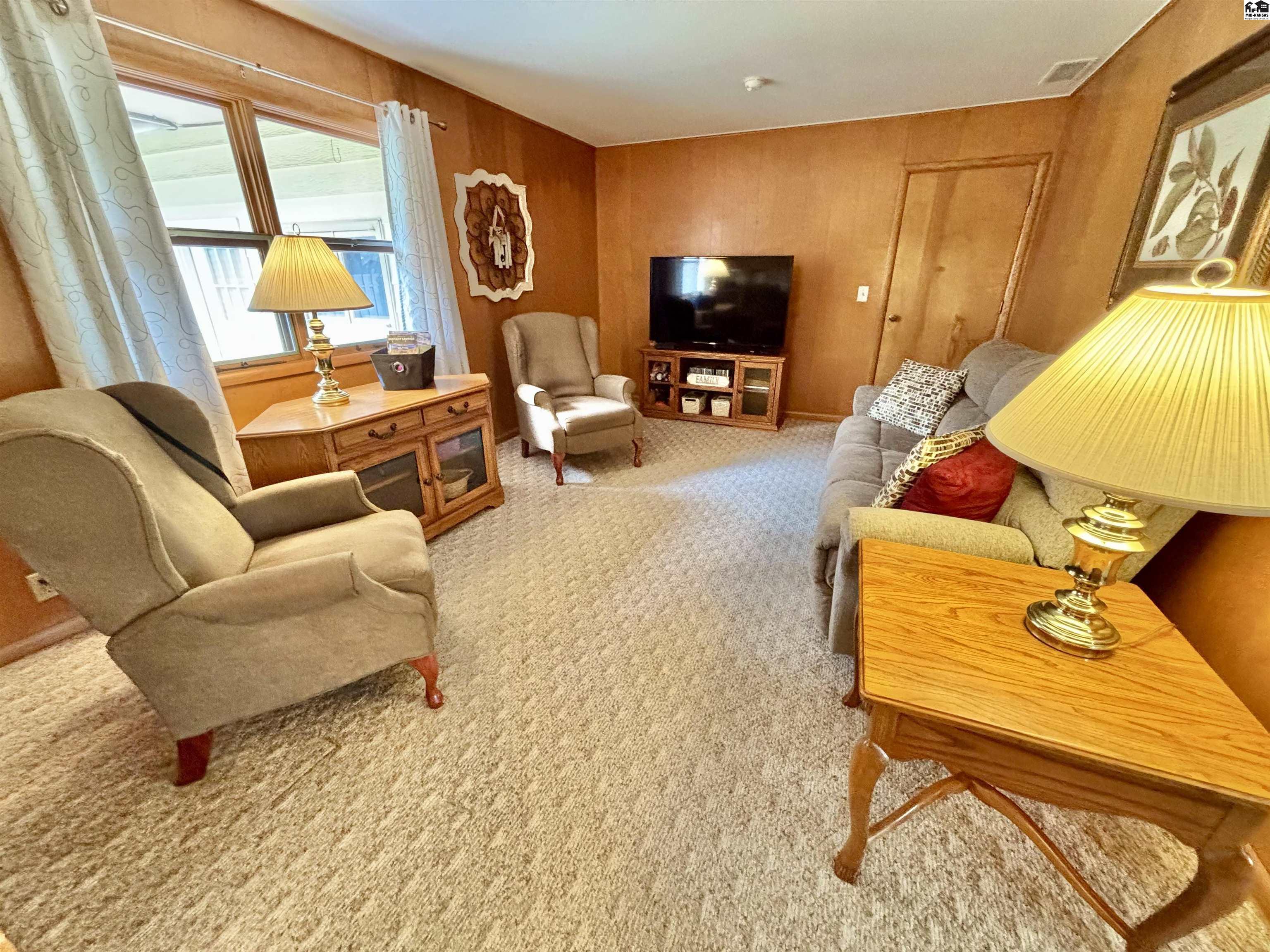 814 E Hancock Street Mcpherson KS 67460