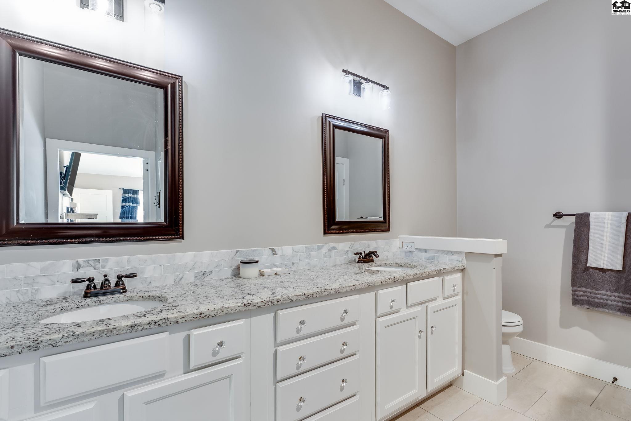 3040 N Susan Lane Mulvane KS 67110