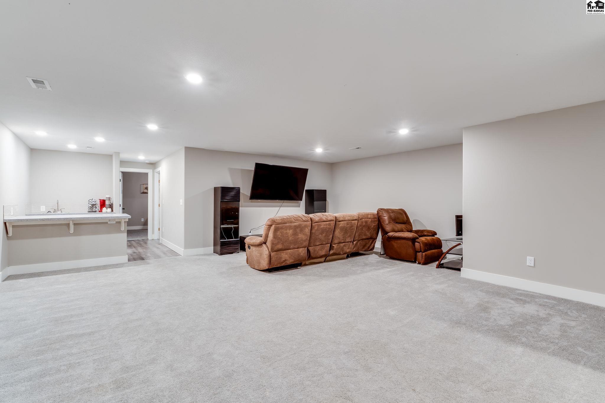 3040 N Susan Lane Mulvane KS 67110