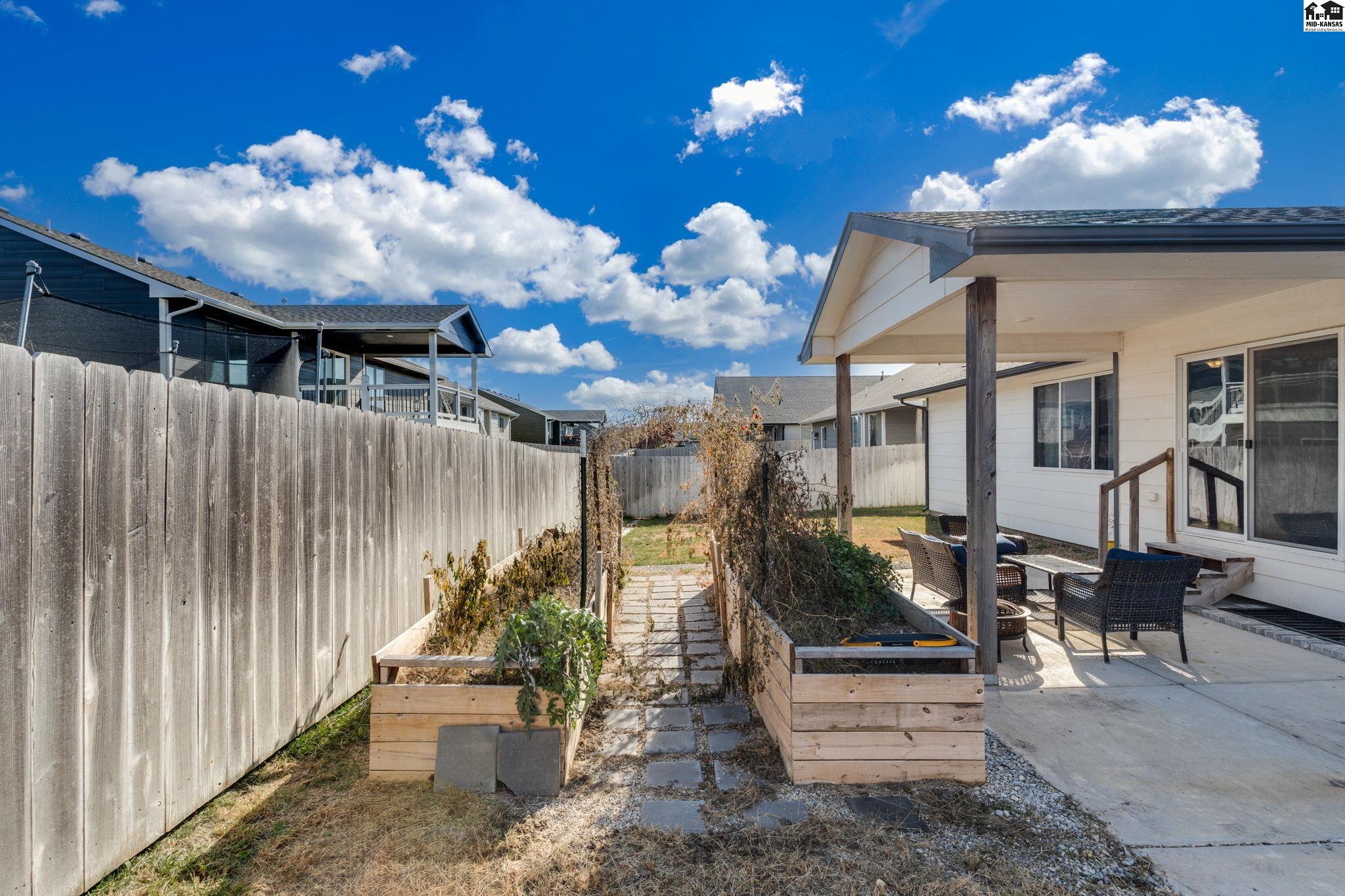 3040 N Susan Lane Mulvane KS 67110