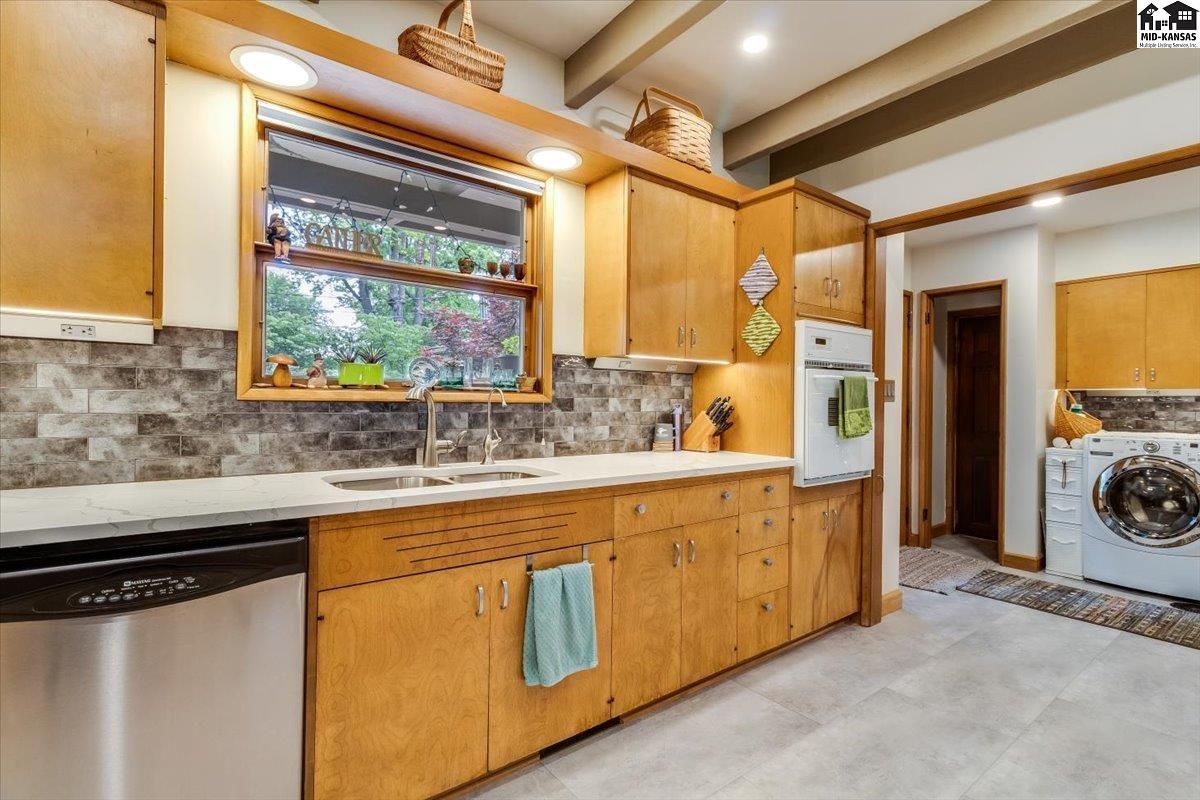 9 Pawnee Drive Hutchinson KS 67502