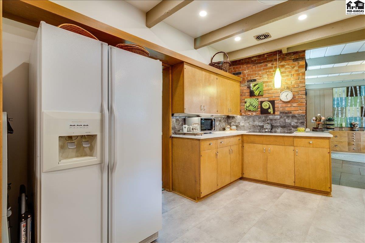 9 Pawnee Drive Hutchinson KS 67502